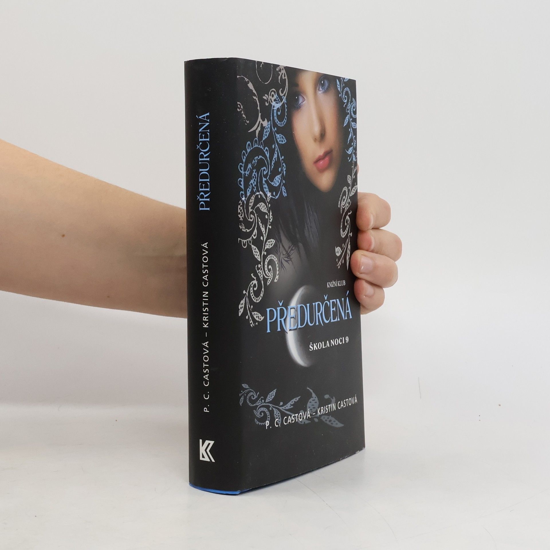 Škola noci. 9, Předurčená