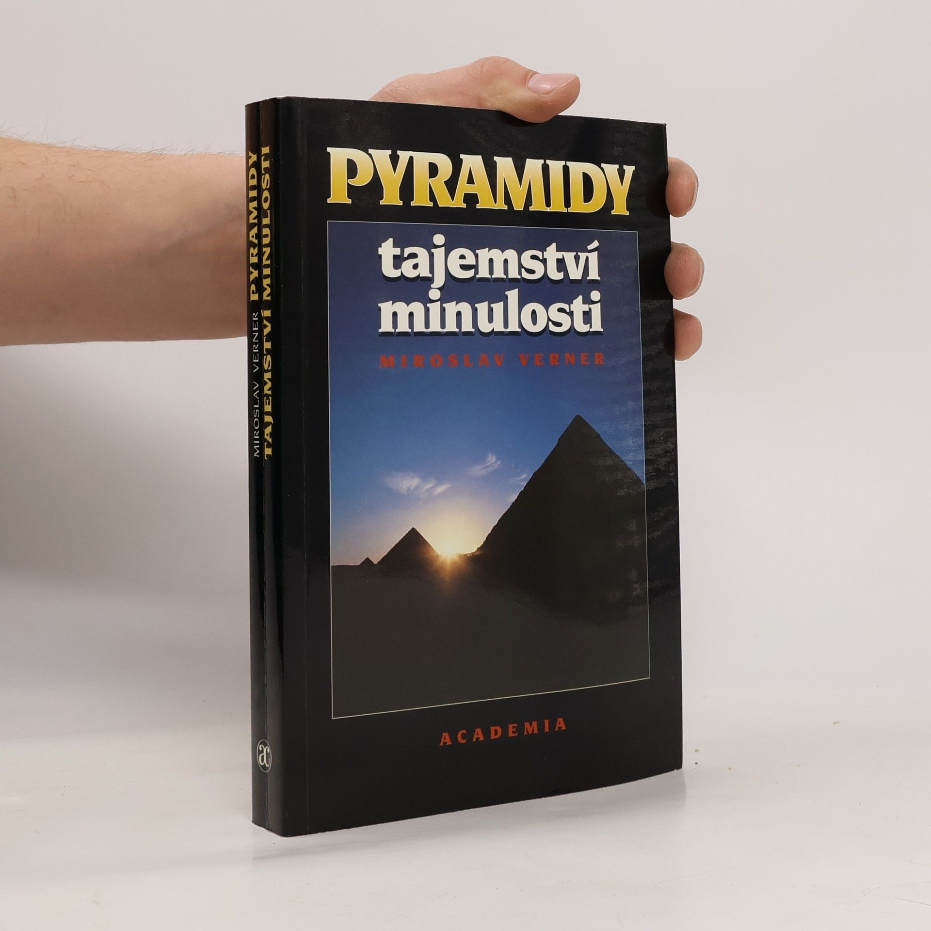 Pyramidy
