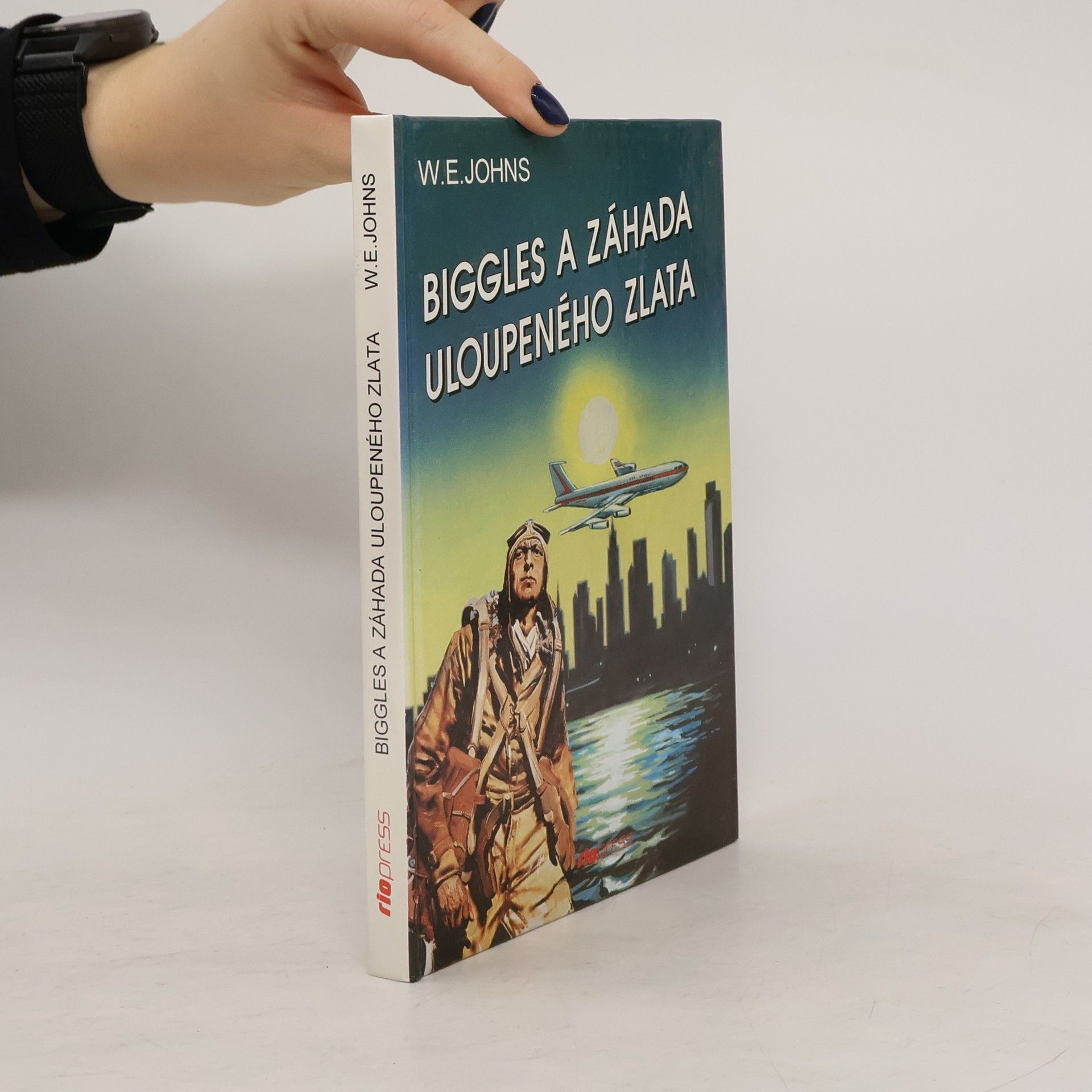 Biggles a záhada uloupeného zlata