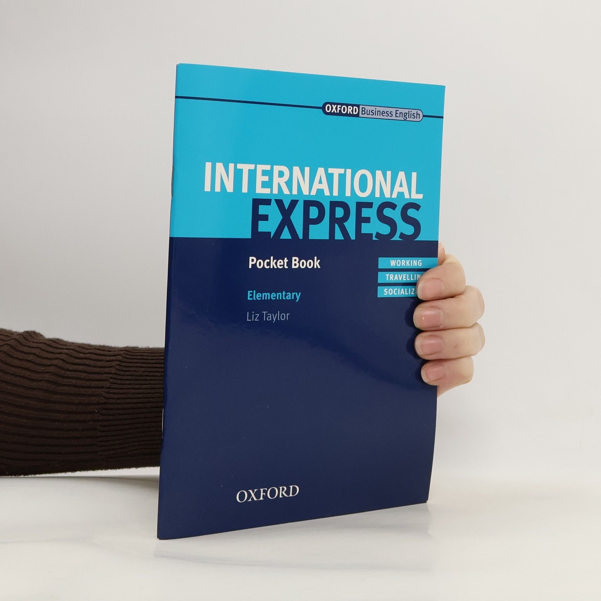 Liz Taylor International express. Elementary, Pocket book