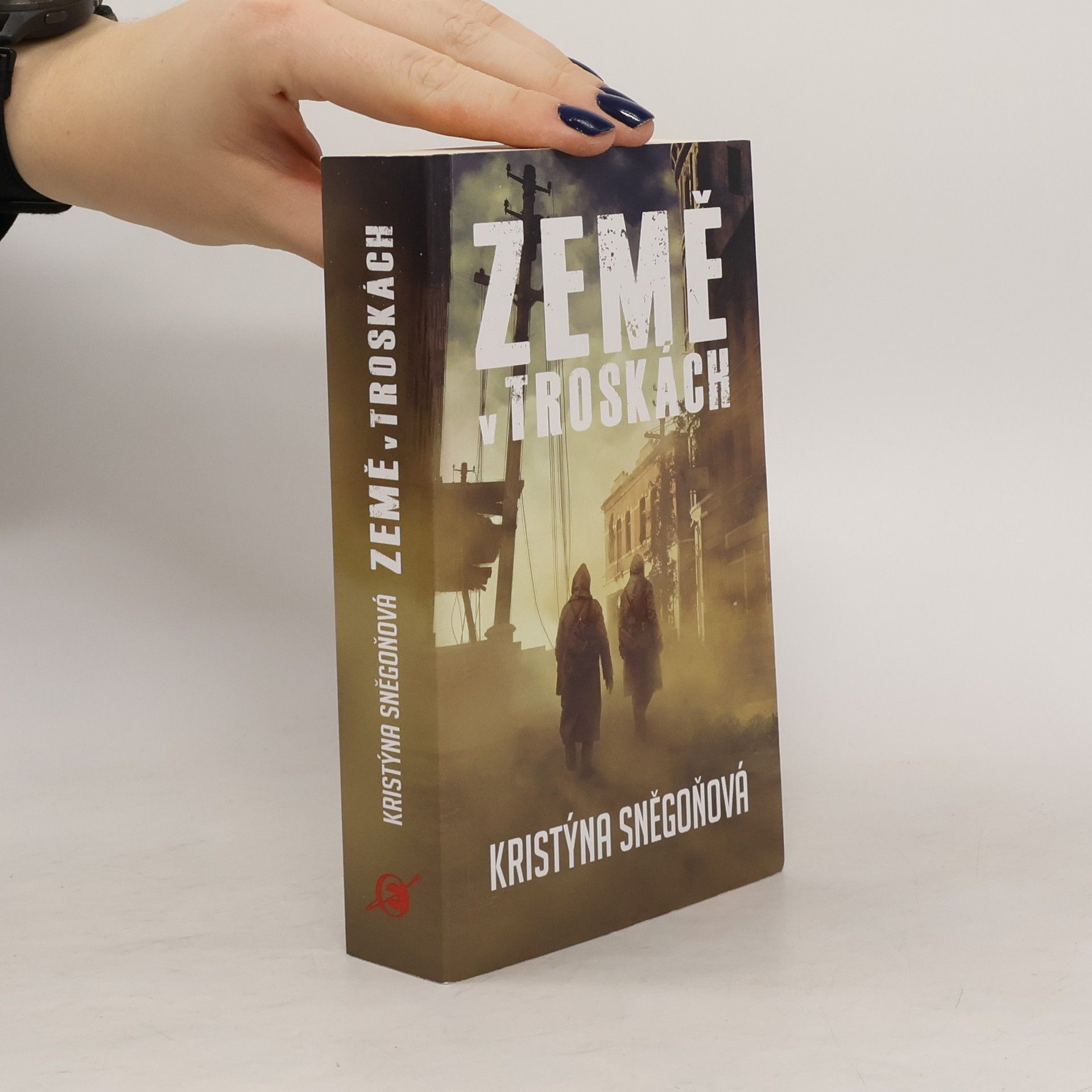 Kristýna Sněgoňová Země v troskách