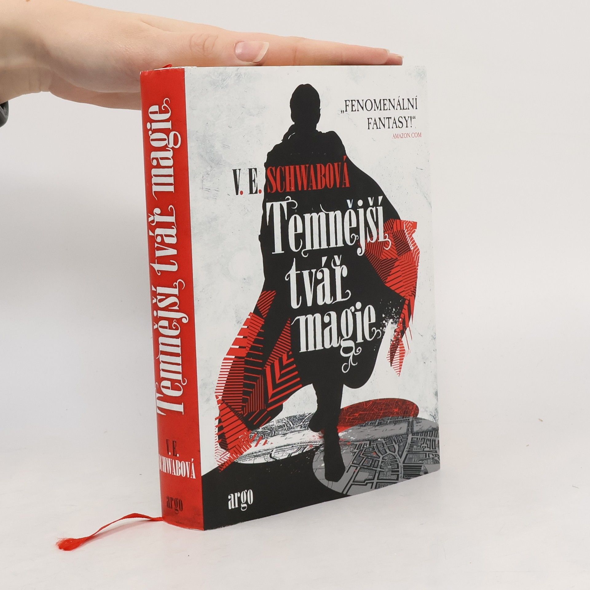 Victoria Schwab Temnější tvář magie