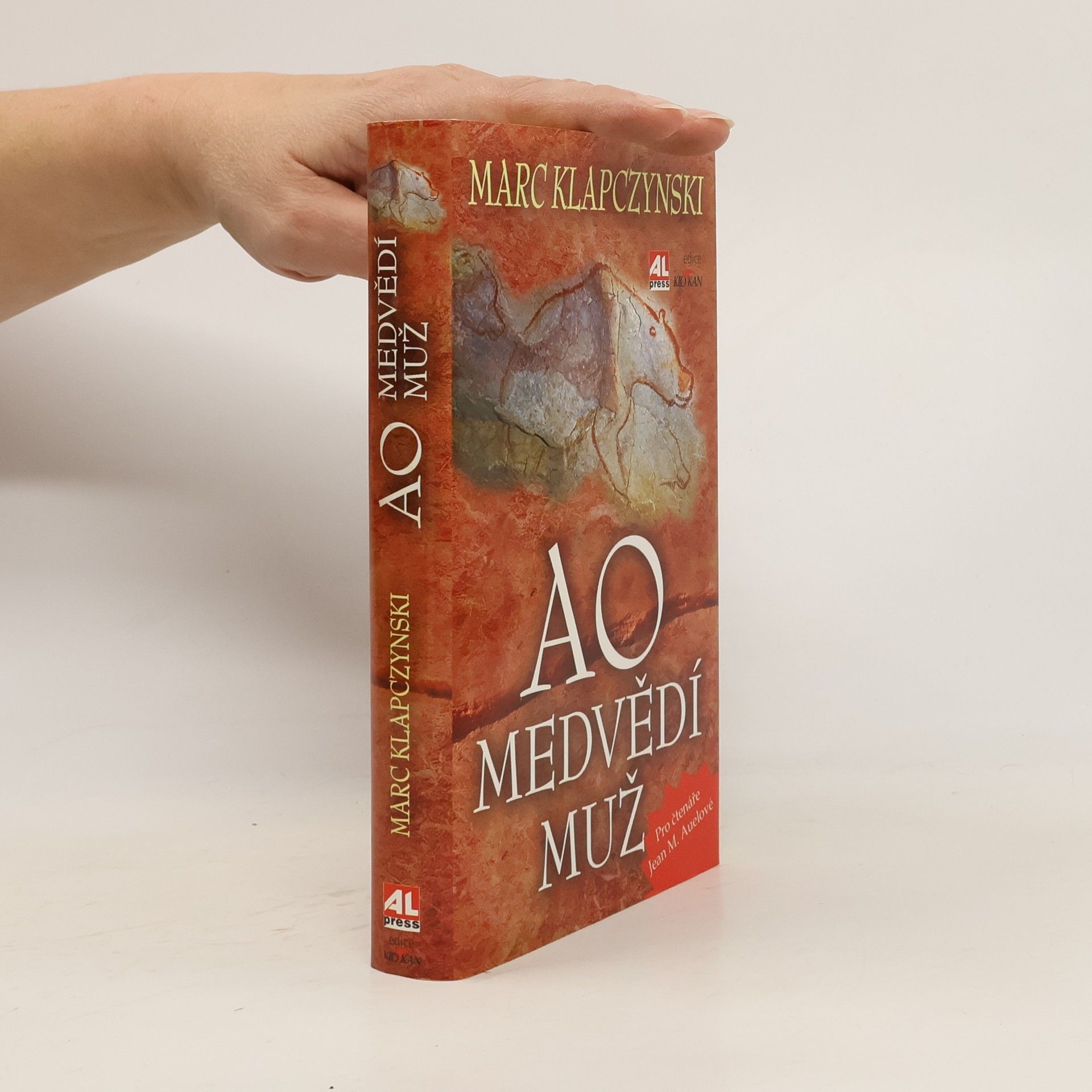 Marc Klapczynski AO, medvědí muž