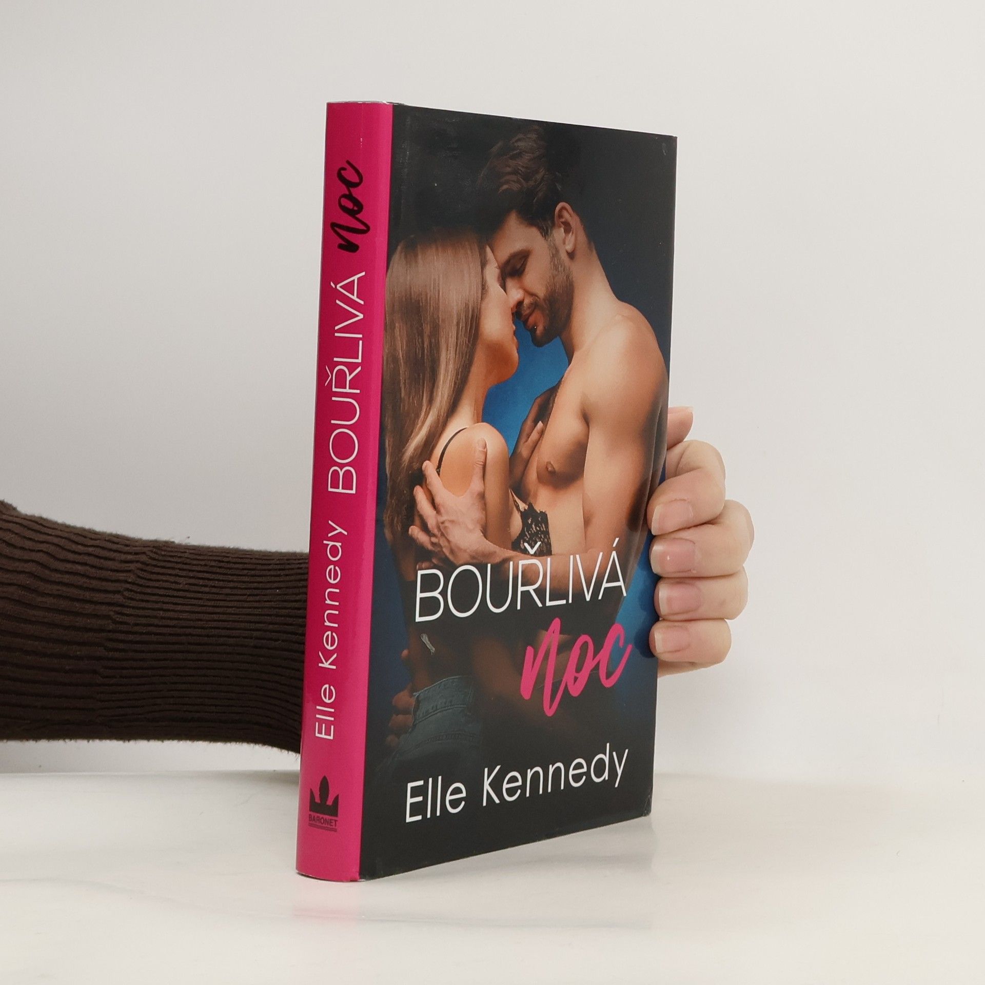 Elle Kennedy Bouřlivá noc