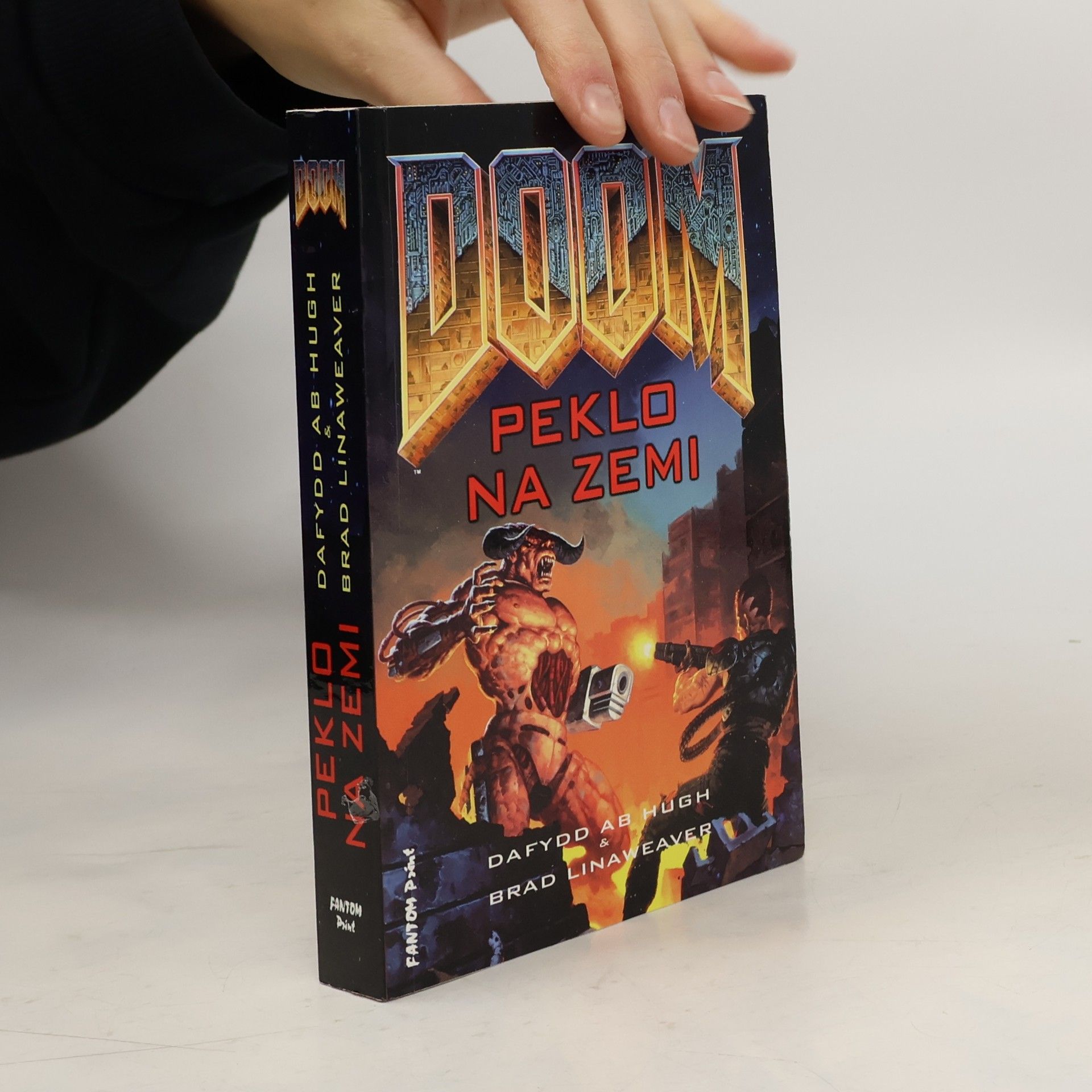 Dafydd Ab Hugh DOOM. Peklo na Zemi