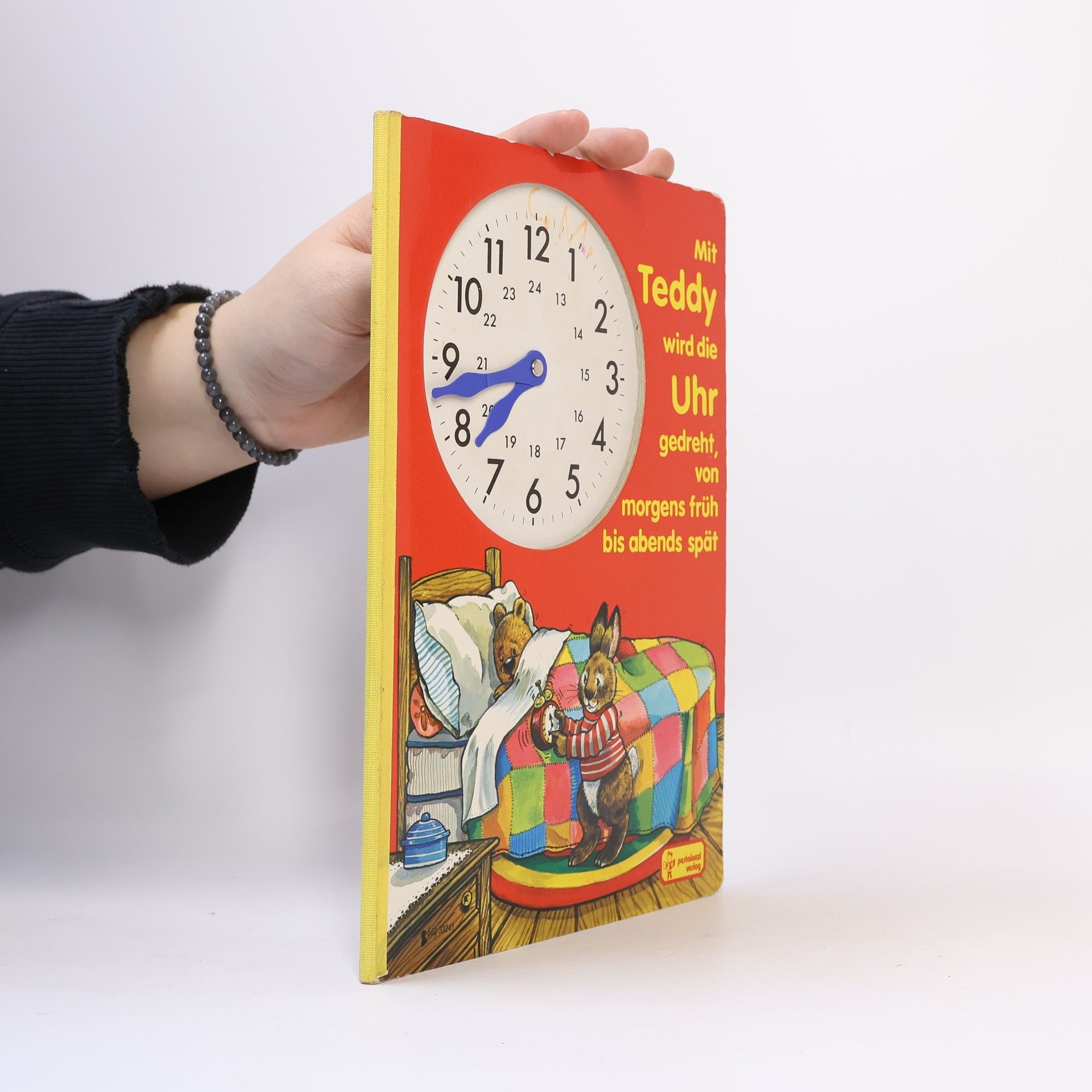 Pamela Storey Mit Teddy wird die Uhr gedreht, von morgens früh bis abends spät