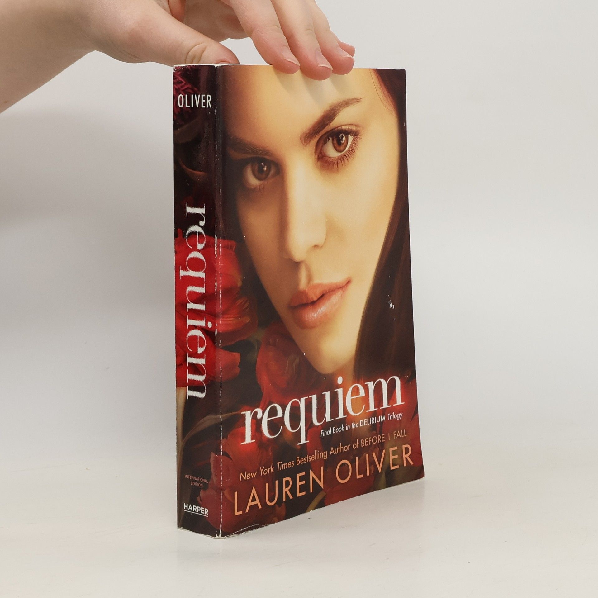 Lauren Oliver Requiem
