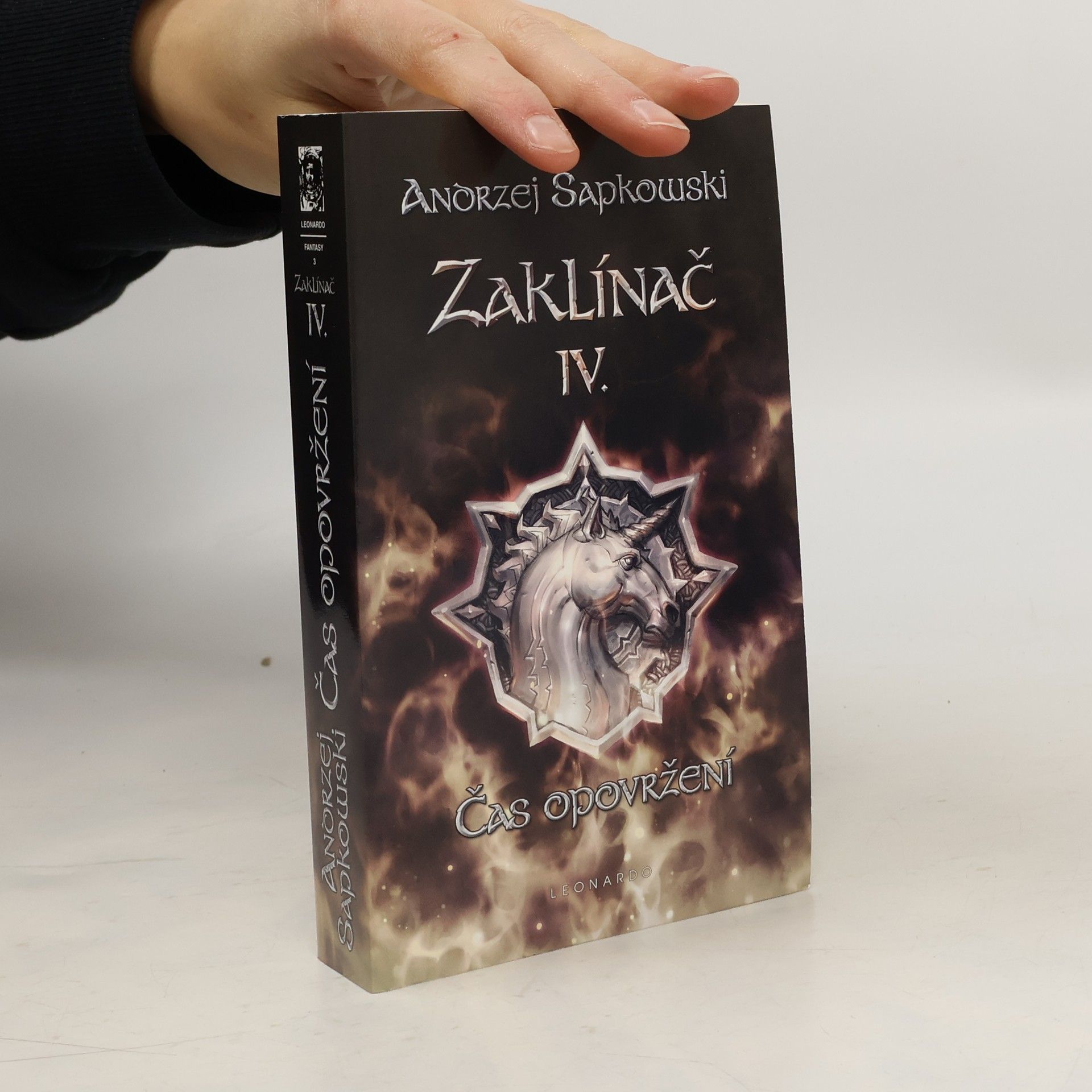 Andrzej Sapkowski Zaklínač IV. Čas opovržení