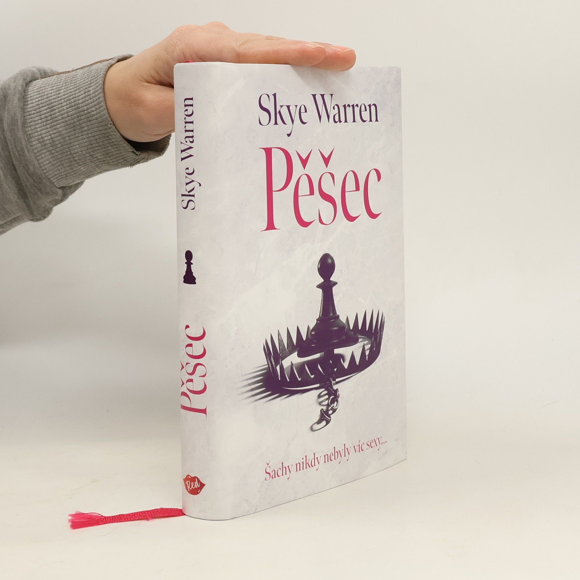 Skye Warren Pěšec