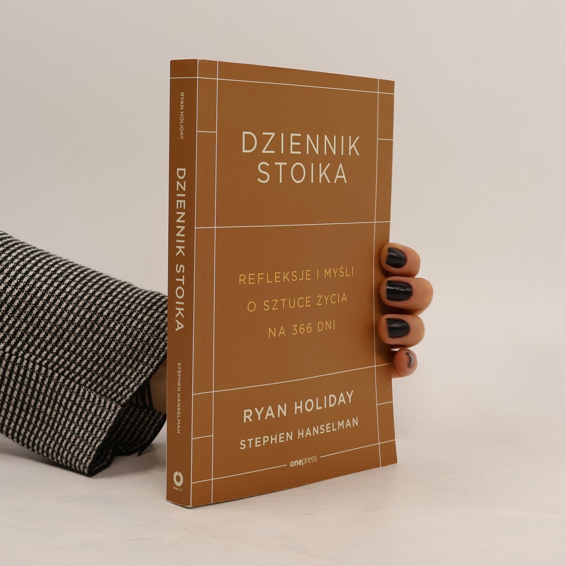 Dziennik stoika. Refleksje i myśli o sztuce życia na 366 dni