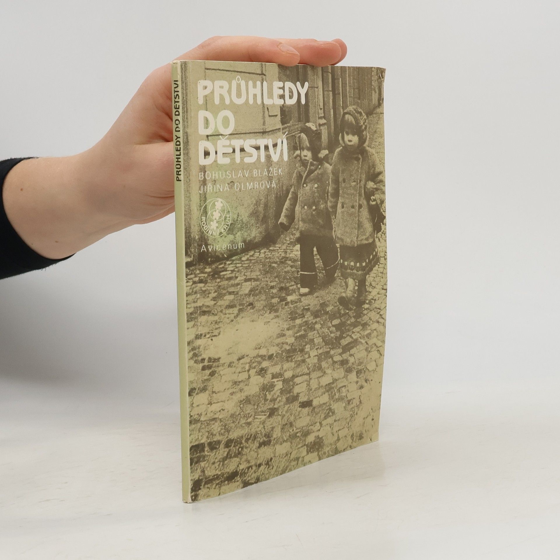 Průhledy do dětství