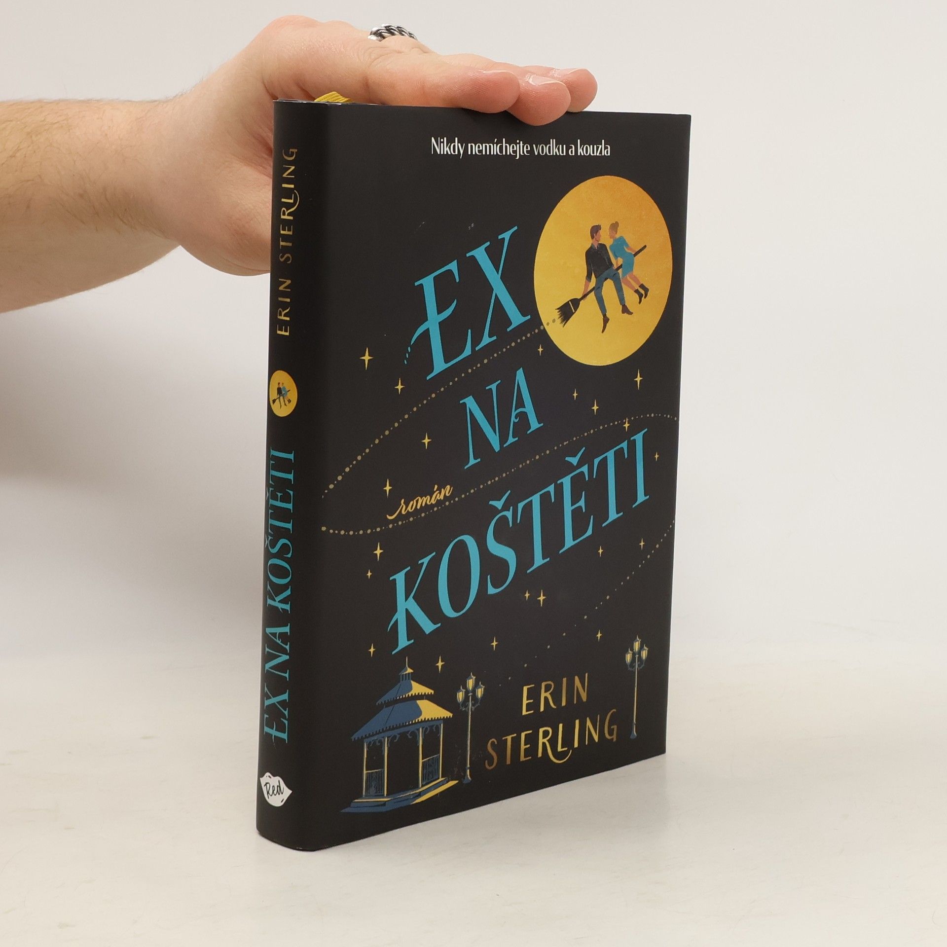 Rachel Hawkins Ex na koštěti