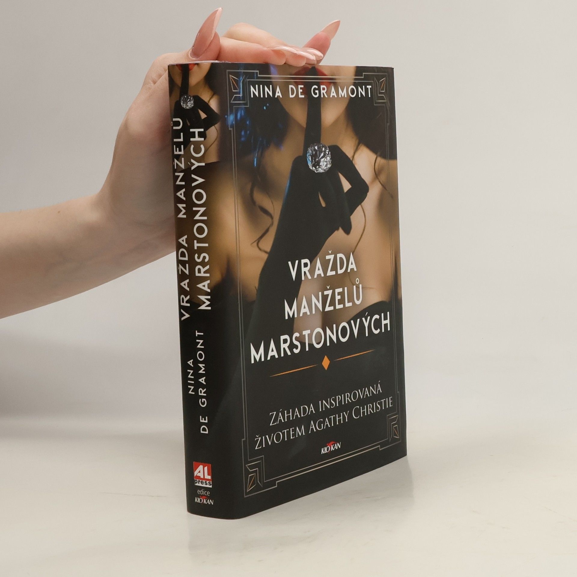 Vražda manželů Marstonových : záhada inspirovaná životem Agathy Christie