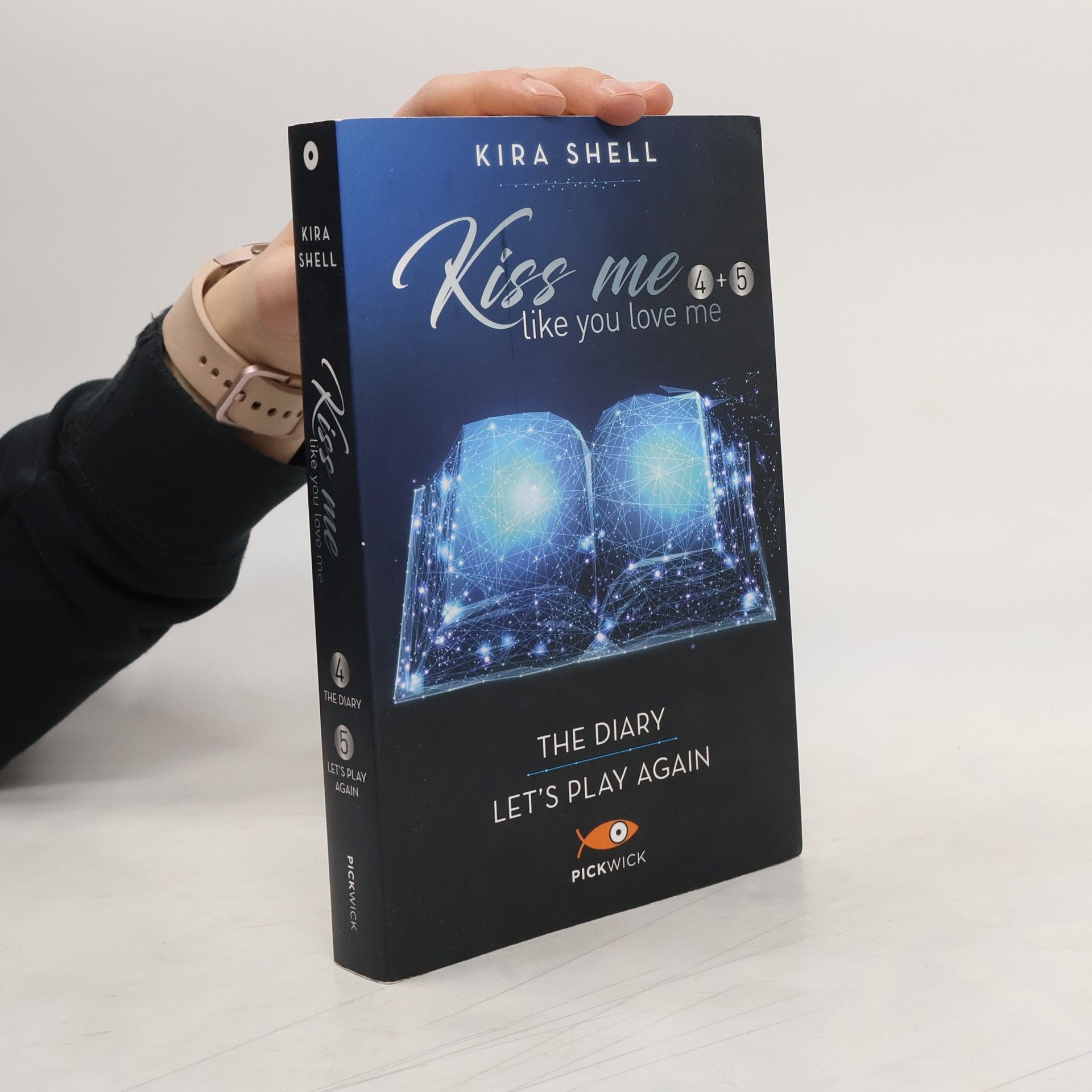 Kira Shell Kiss Me Like You Love Me (4+5)