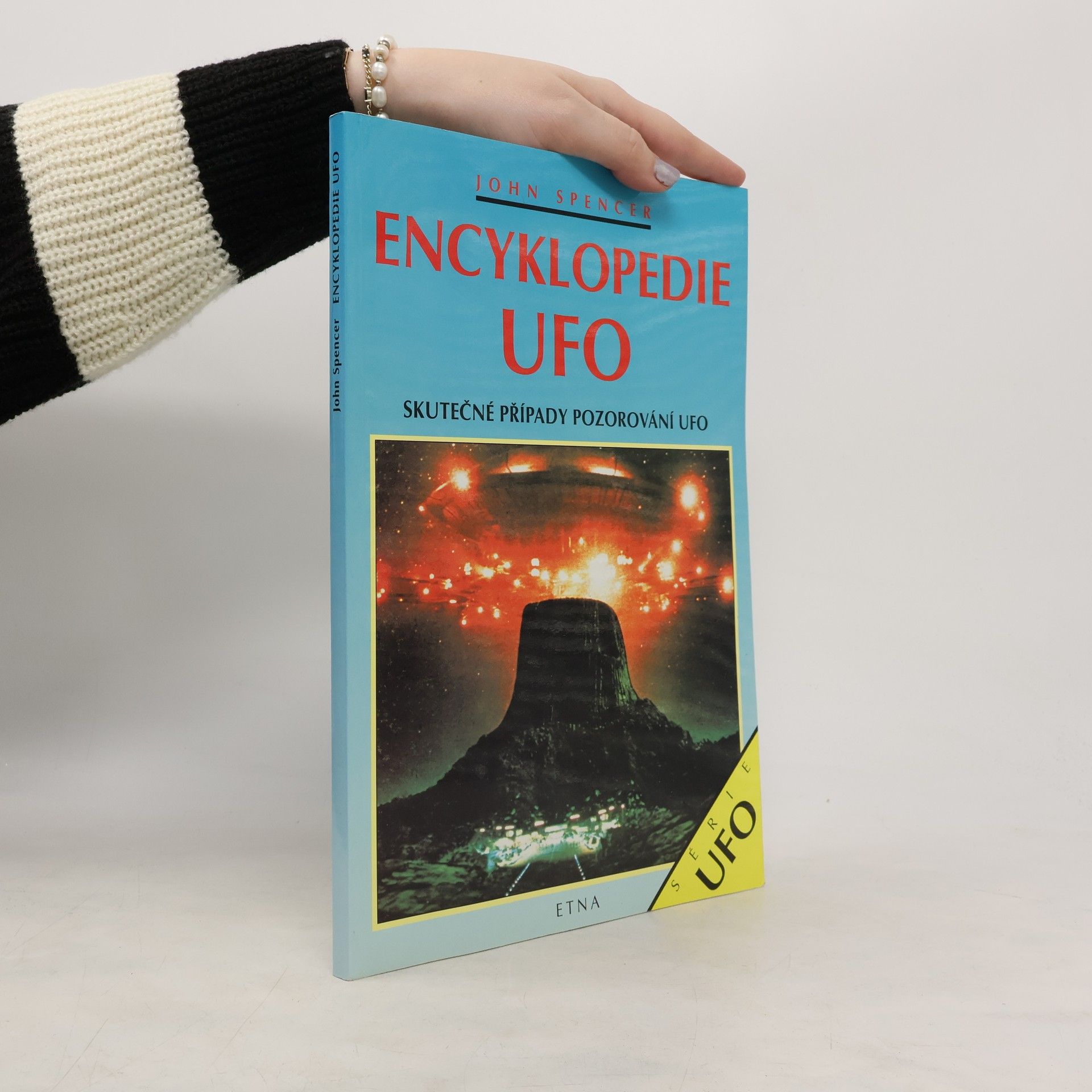 John Spencer Encyklopedie ufo