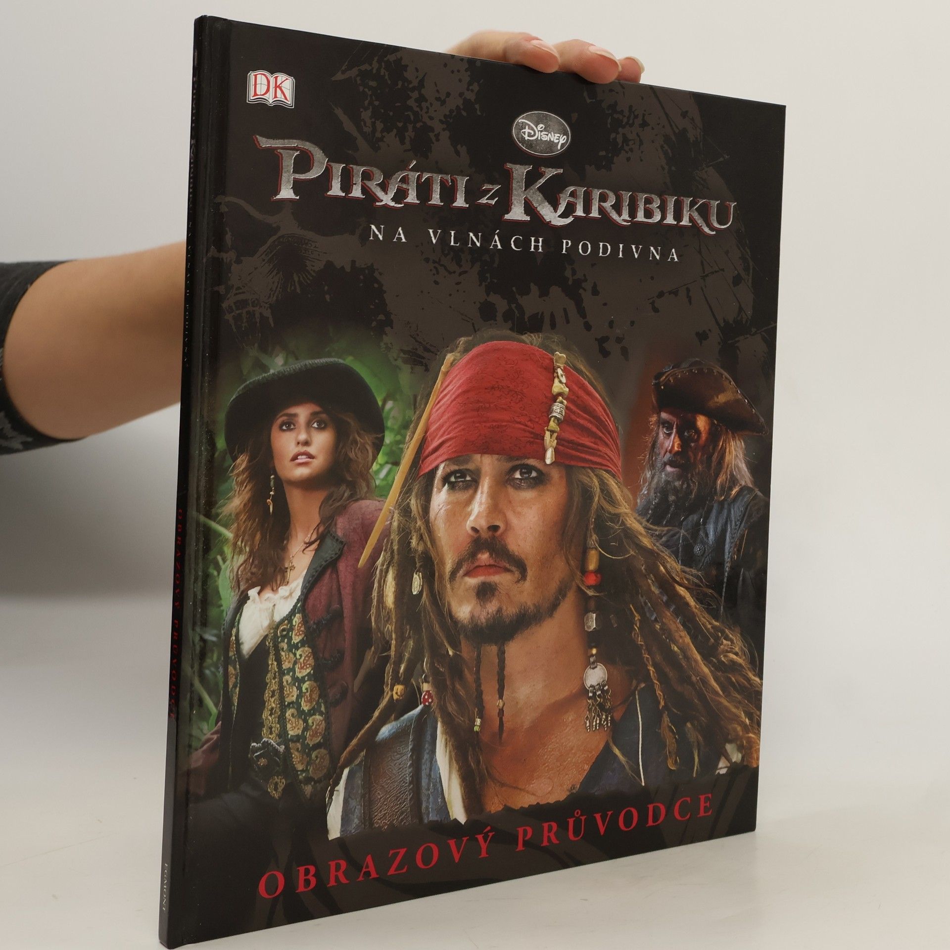 Piráti z Karibiku. Obrazový průvodce. Na vlnách podivna