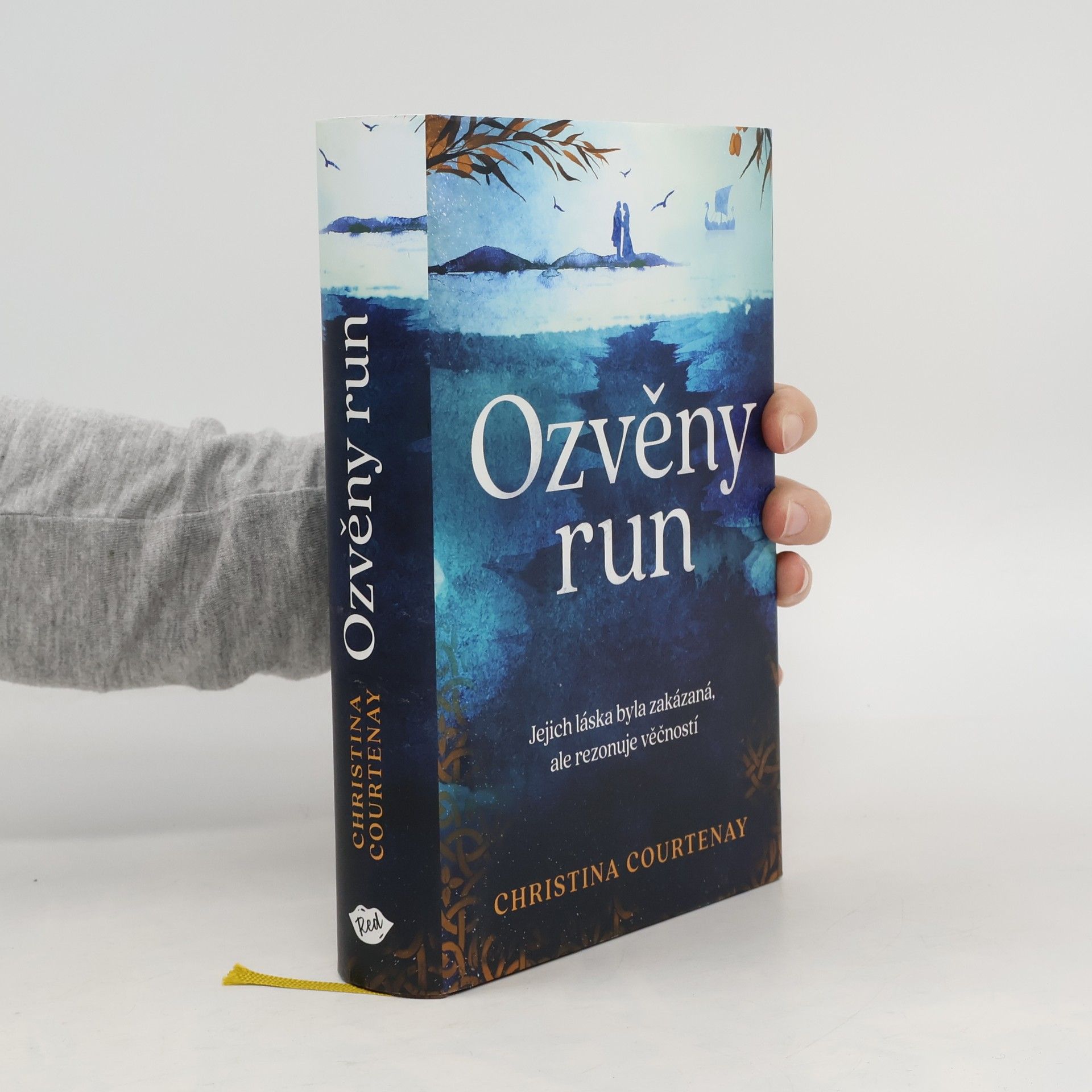 Christina Courtenay Ozvěny run