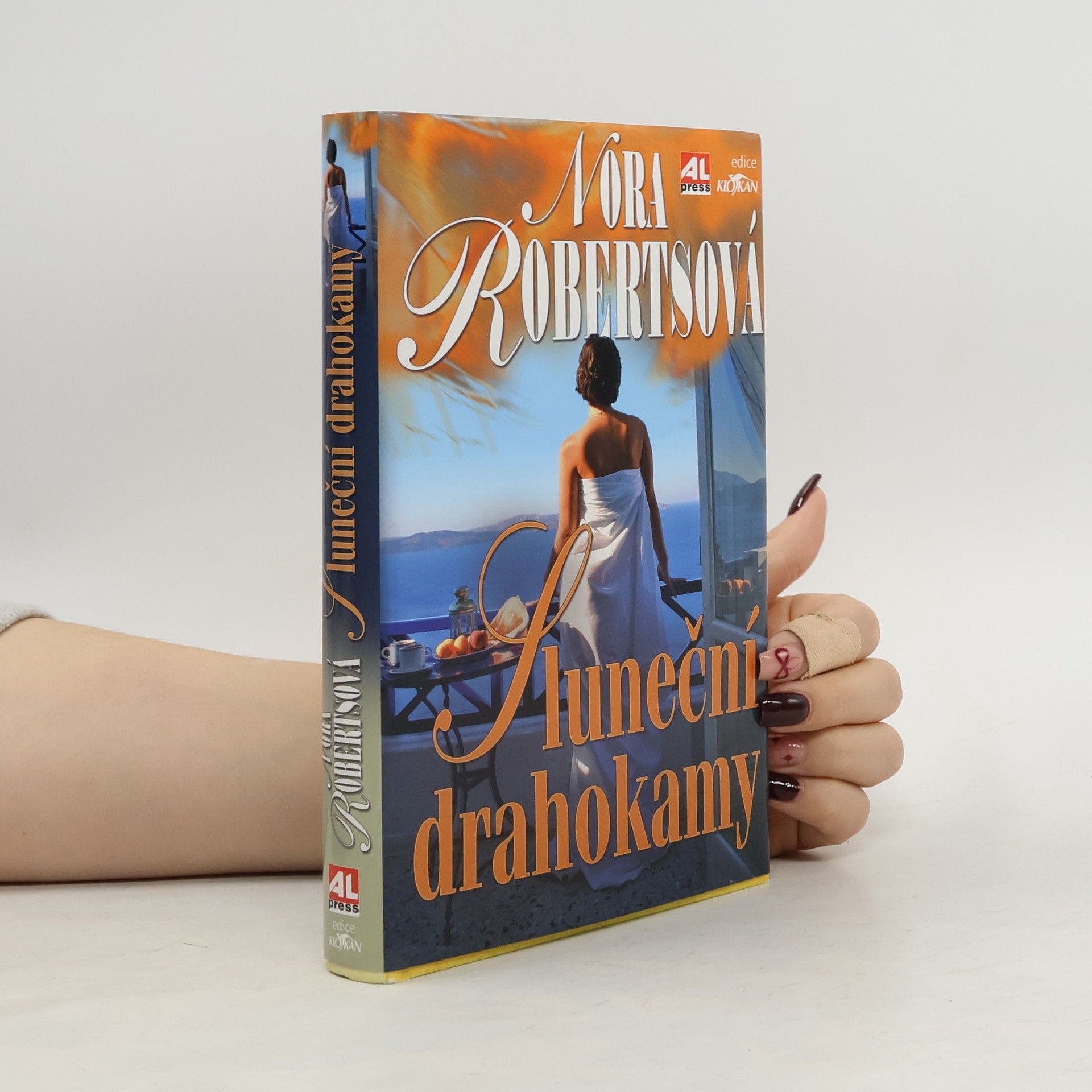Nora Roberts Sluneční drahokamy