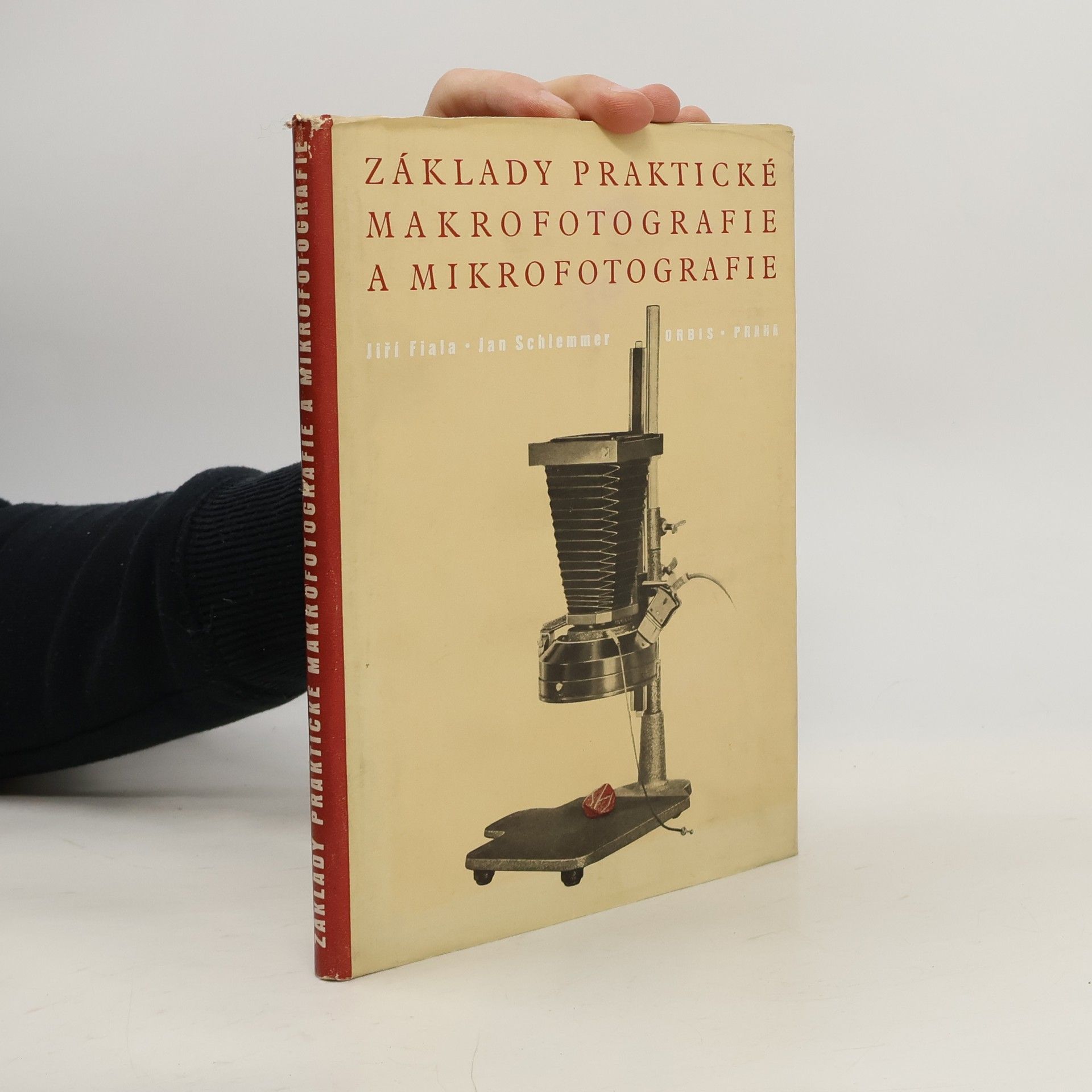Jiří Fiala Základy praktické makrofotografie a mikrofotografie