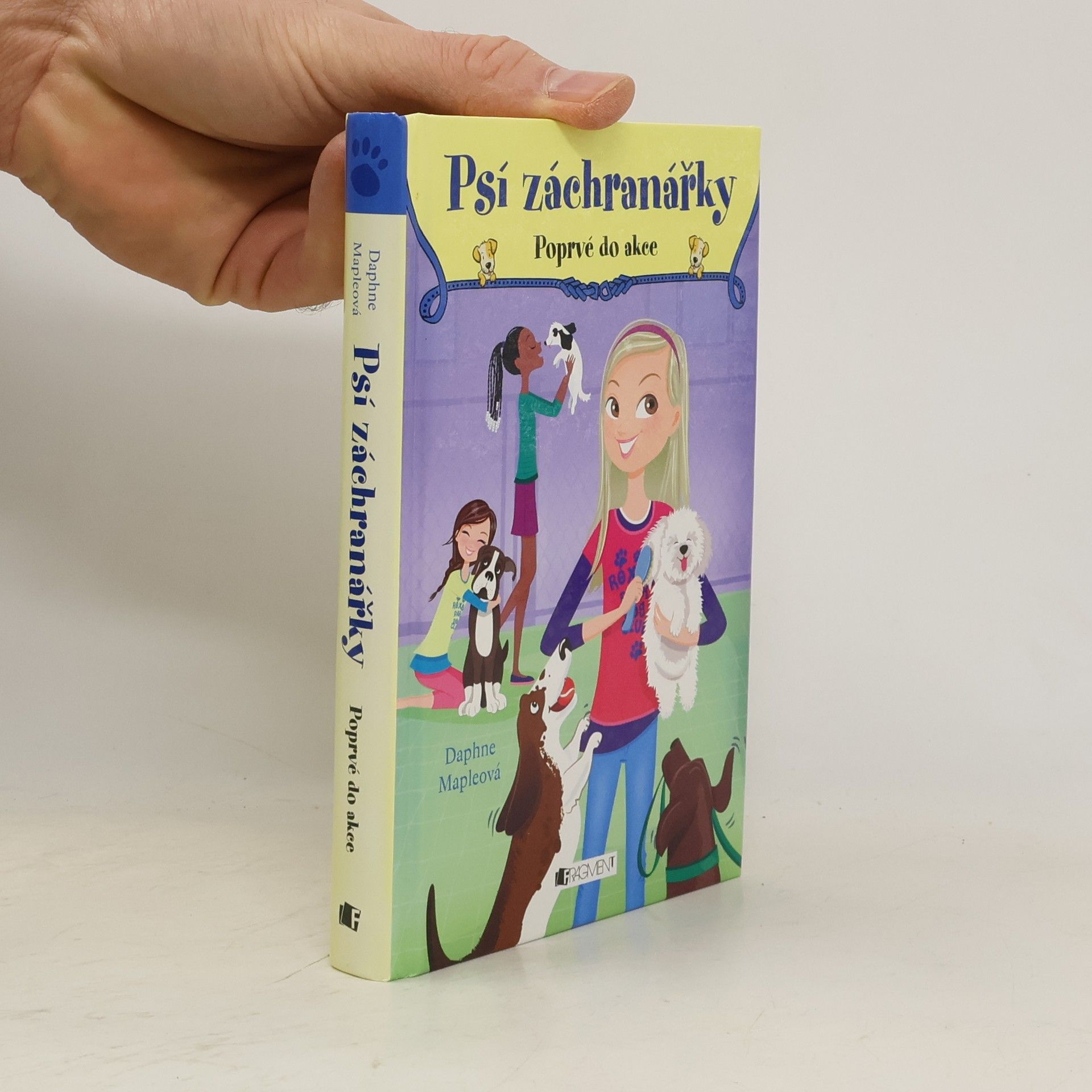 Daphne Maple Psí záchranářky. Poprvé do akce