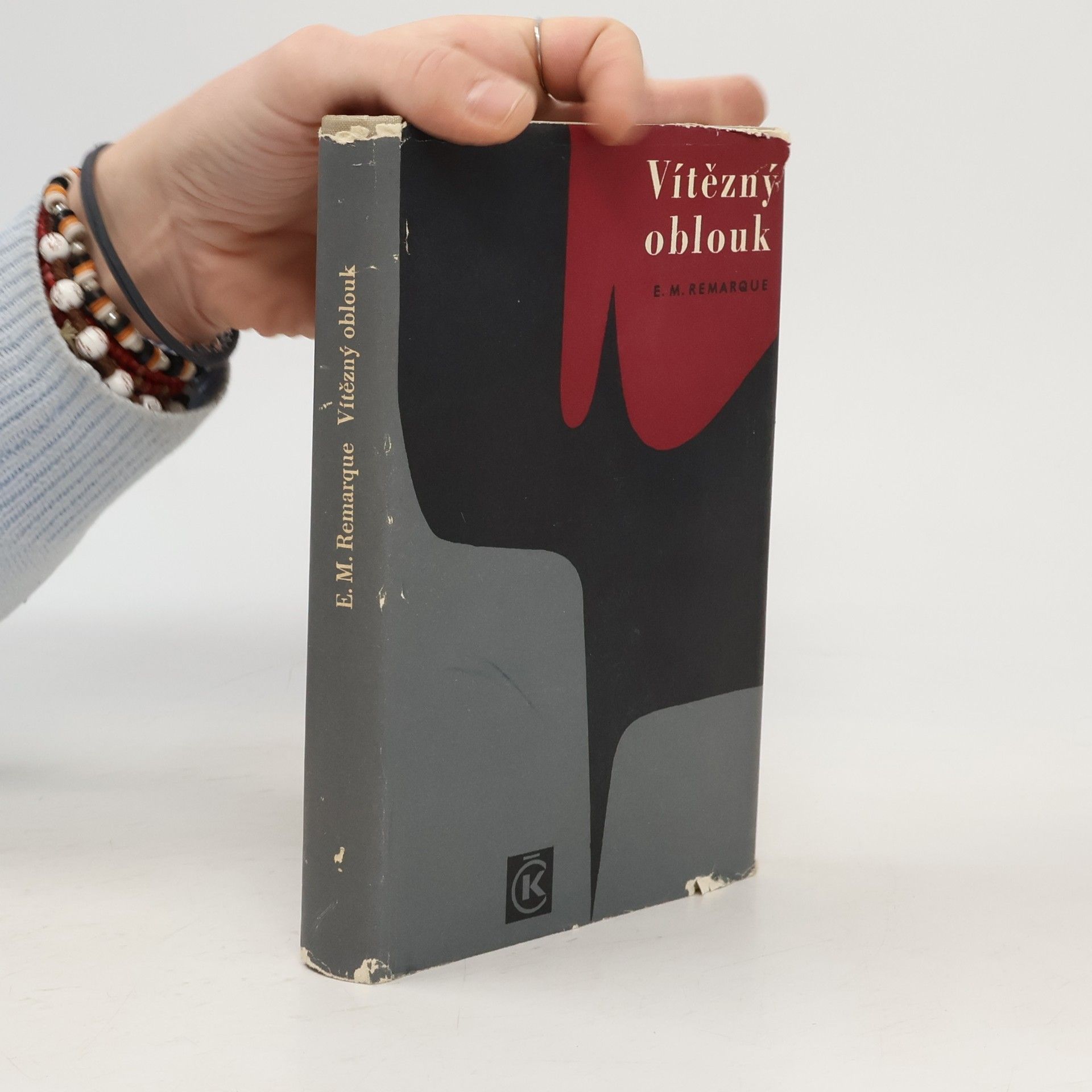 Erich Maria Remarque Vítězný oblouk