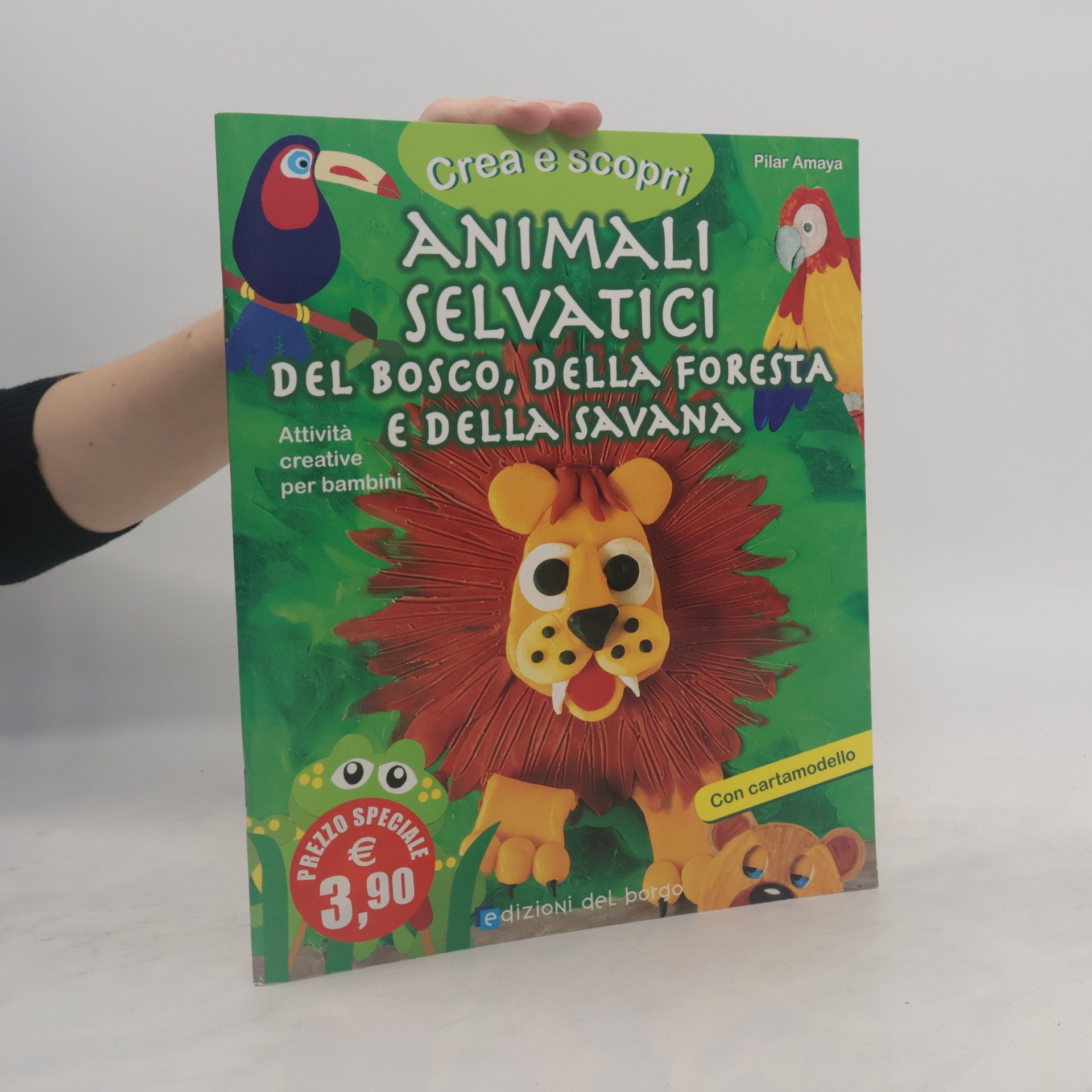 Pilar Amaya Animali selvatici del bosco, della foresta e della savana. Con cartamodello. Ediz. illustrata
