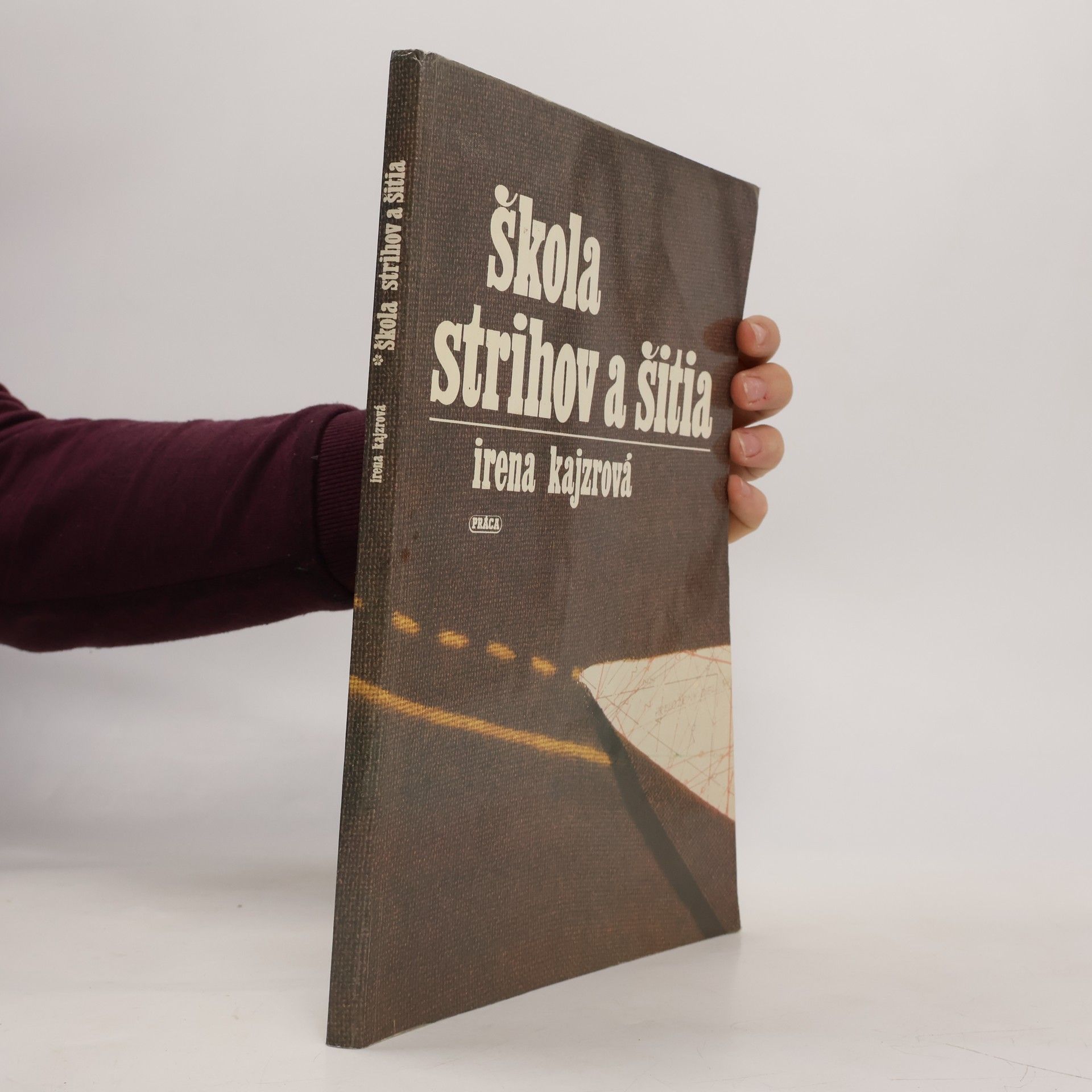 Irena Kajzrová Škola strihov a šitia