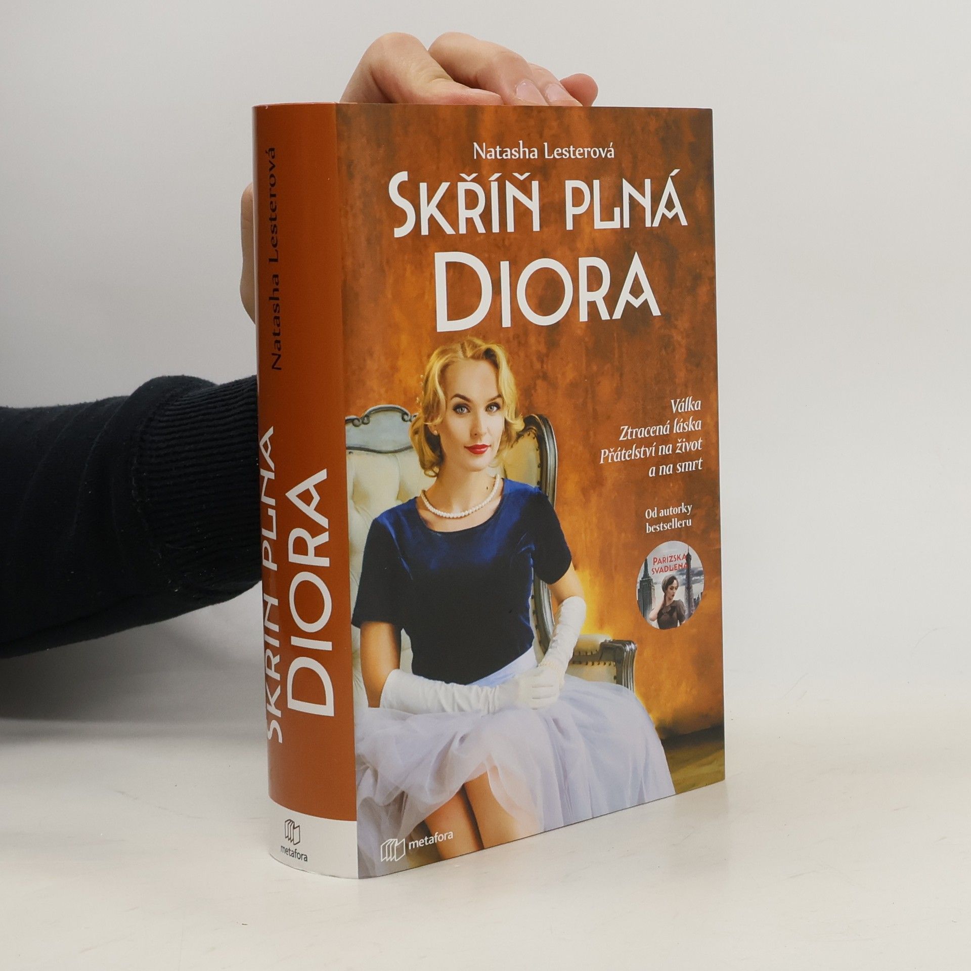 Natasha Lester Skříň plná Diora