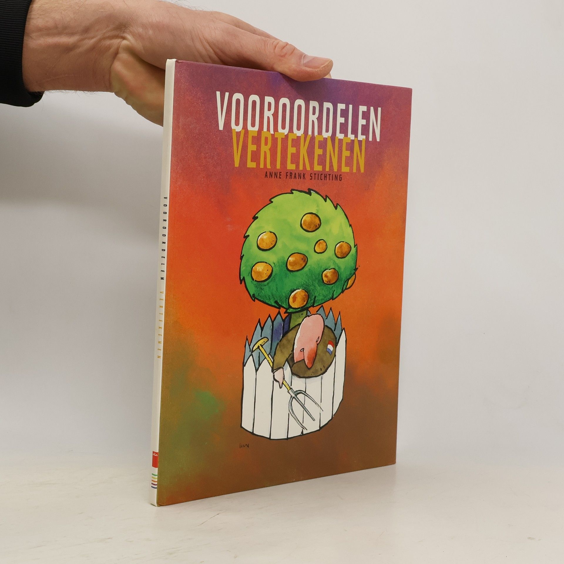 Anne Frank Stichting (Amsterdam) Vooroordelen vertekenen