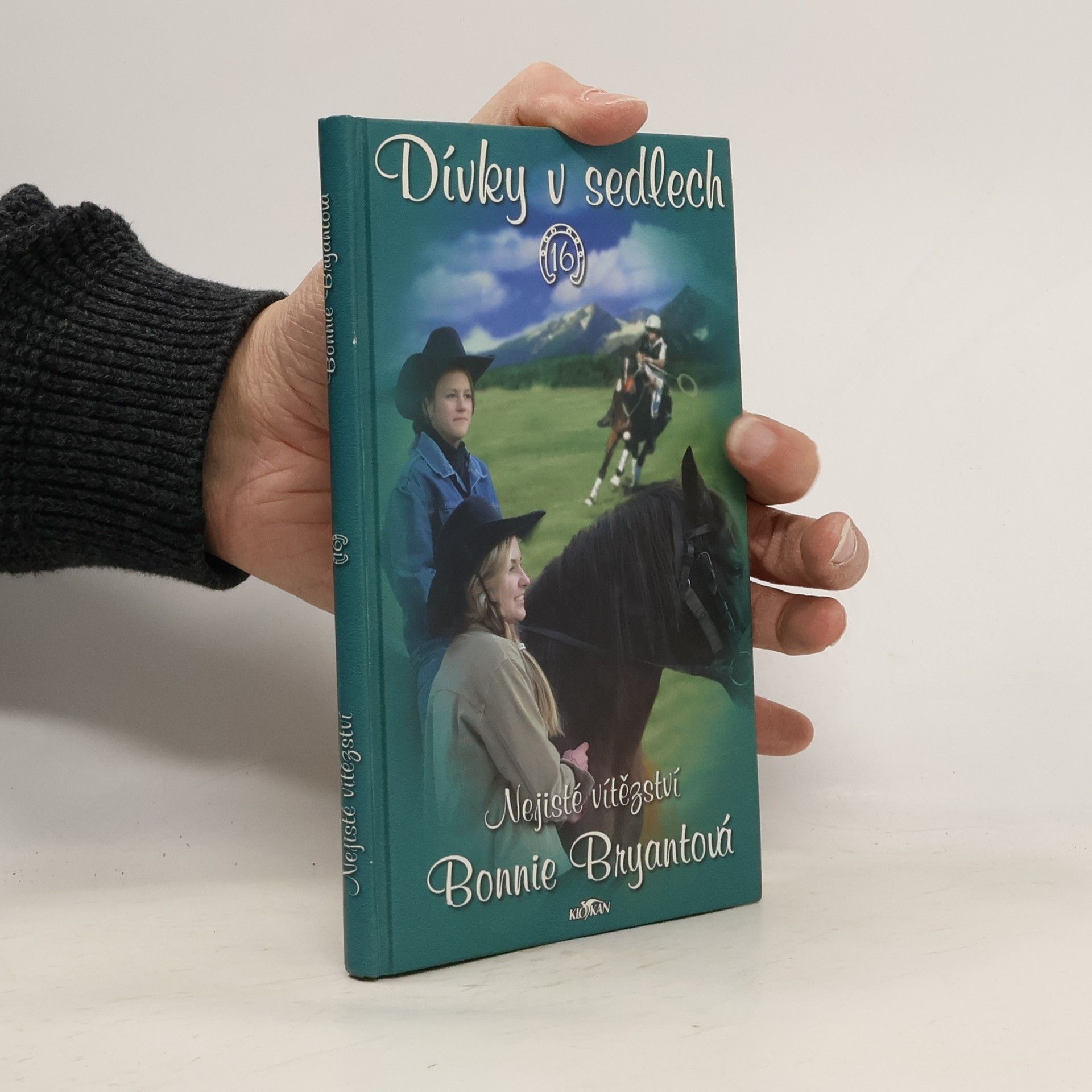 B. B. Hiller Dívky v sedlech. 16, Nejisté vítězství