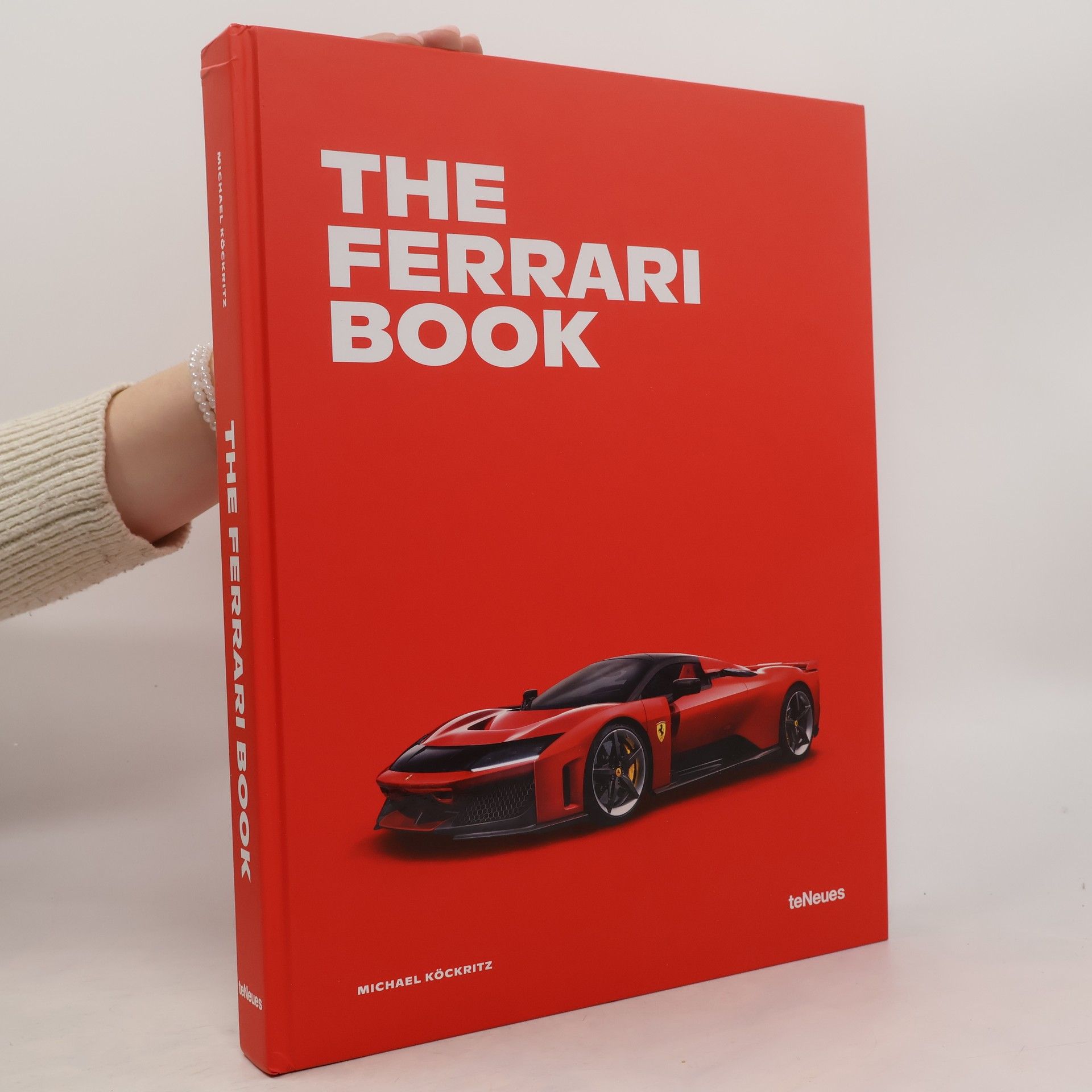 The Car Book Series: The Ferrari Book