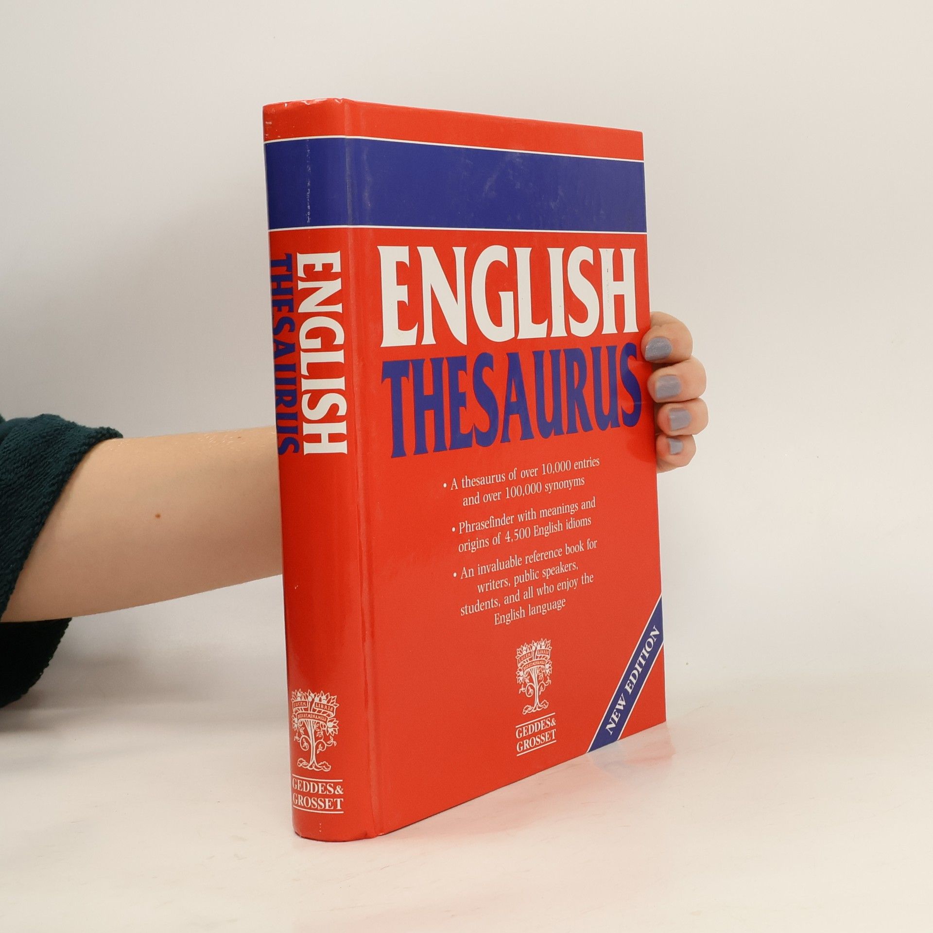 AA.VV. English Thesaurus