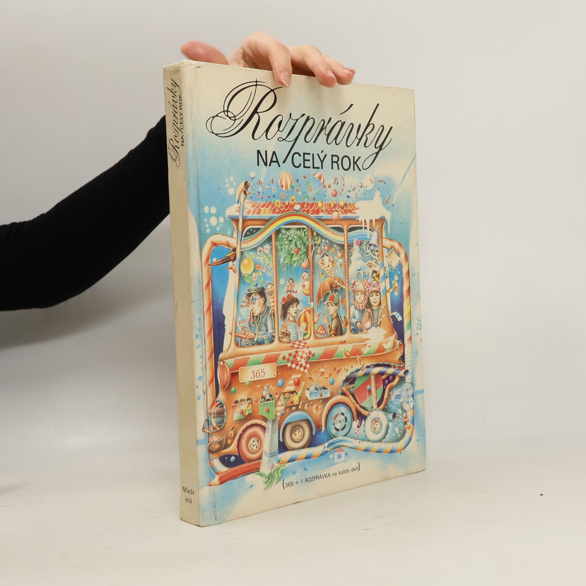 Daniel Hevier Rozprávky na celý rok