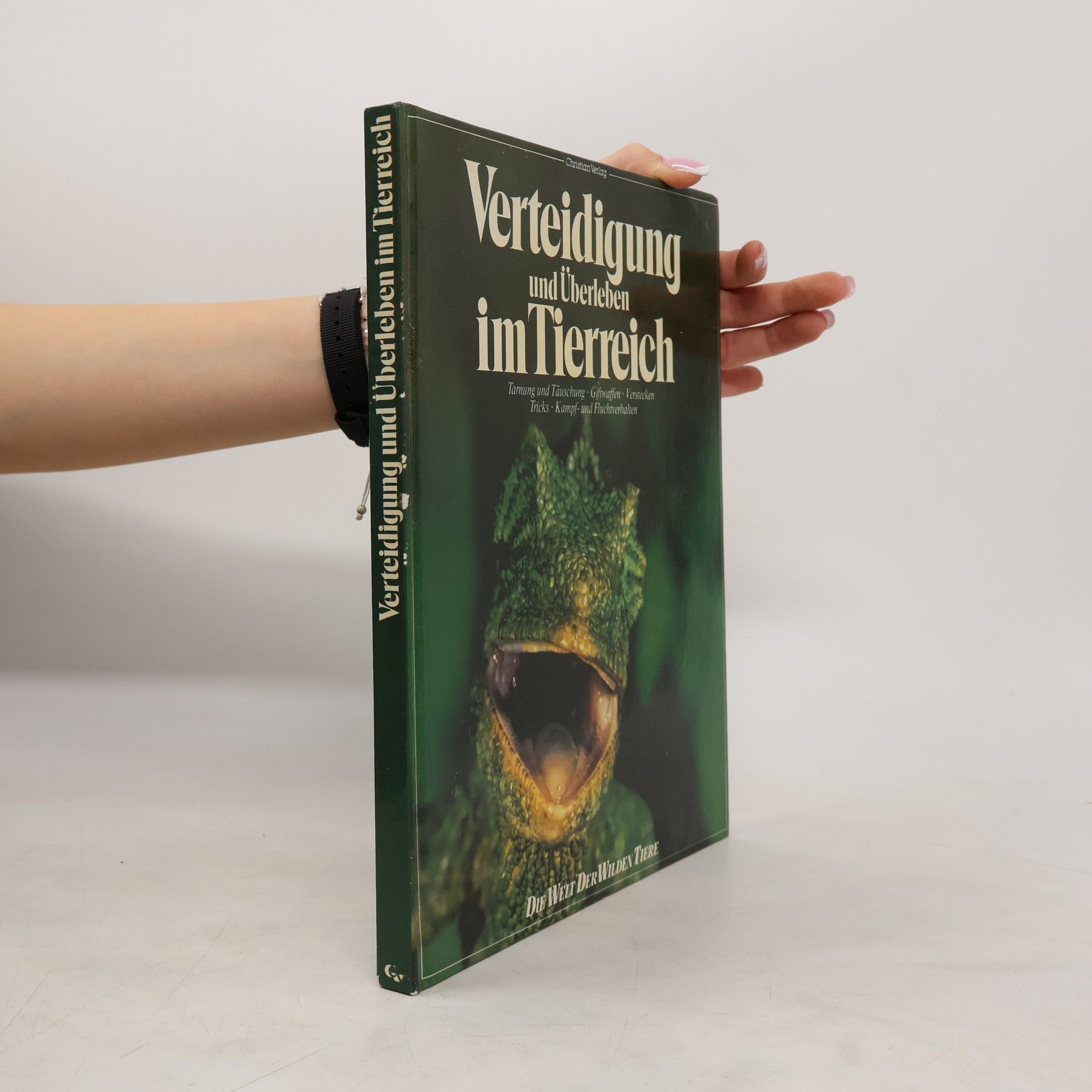 Autores varios Verteidigung und Überleben im Tierreich