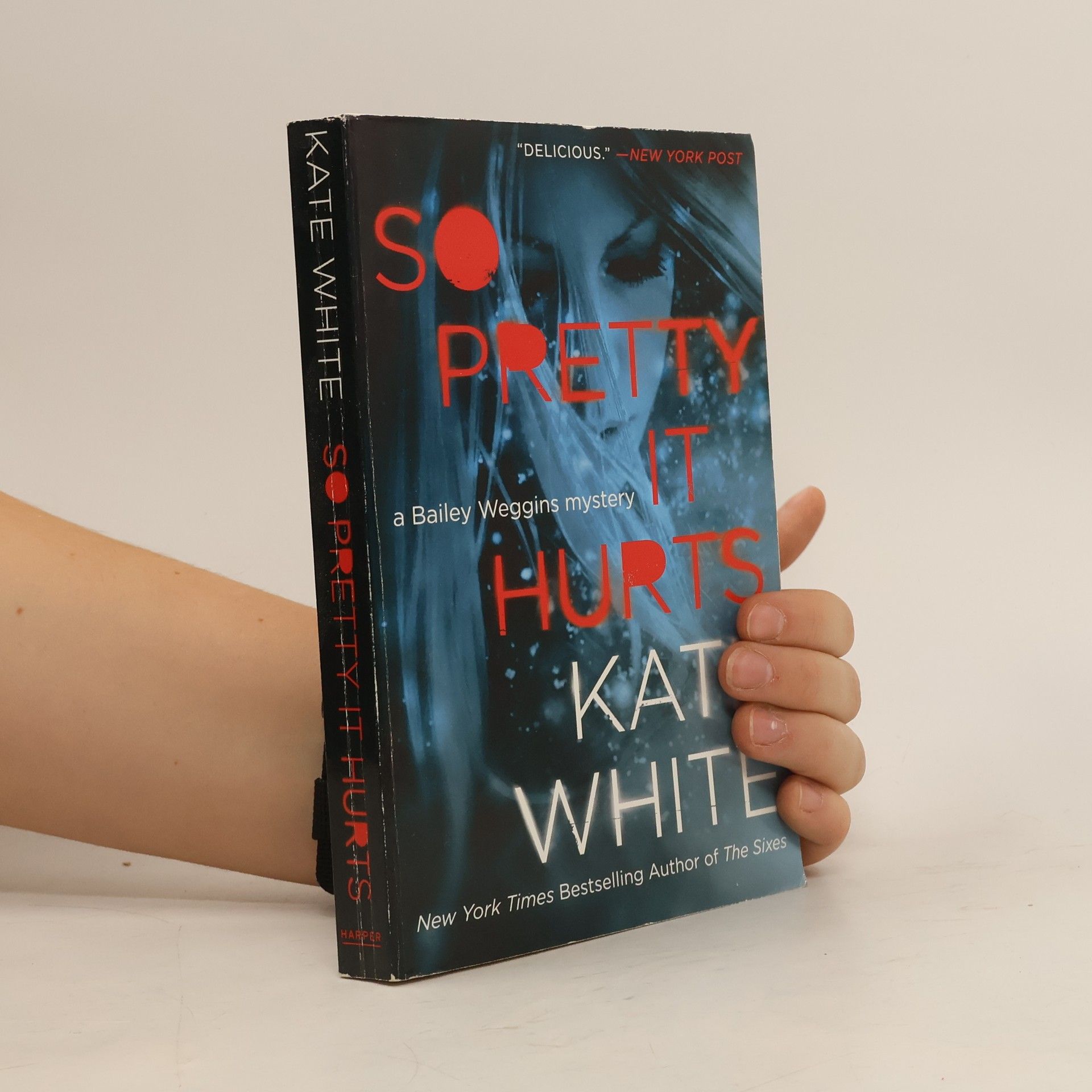 Kate White So Pretty It Hurts