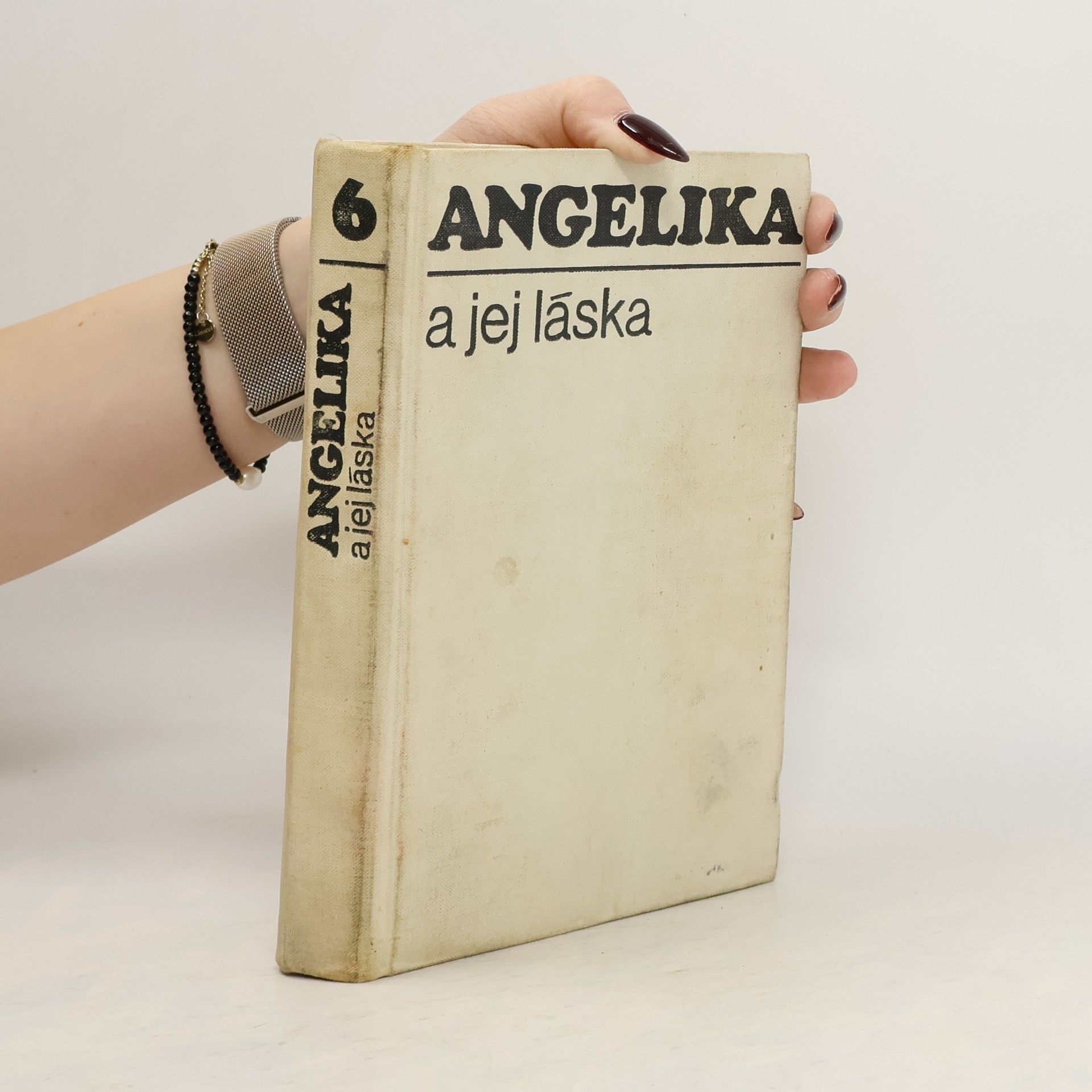 Angelika 6. Angelika a jej láska