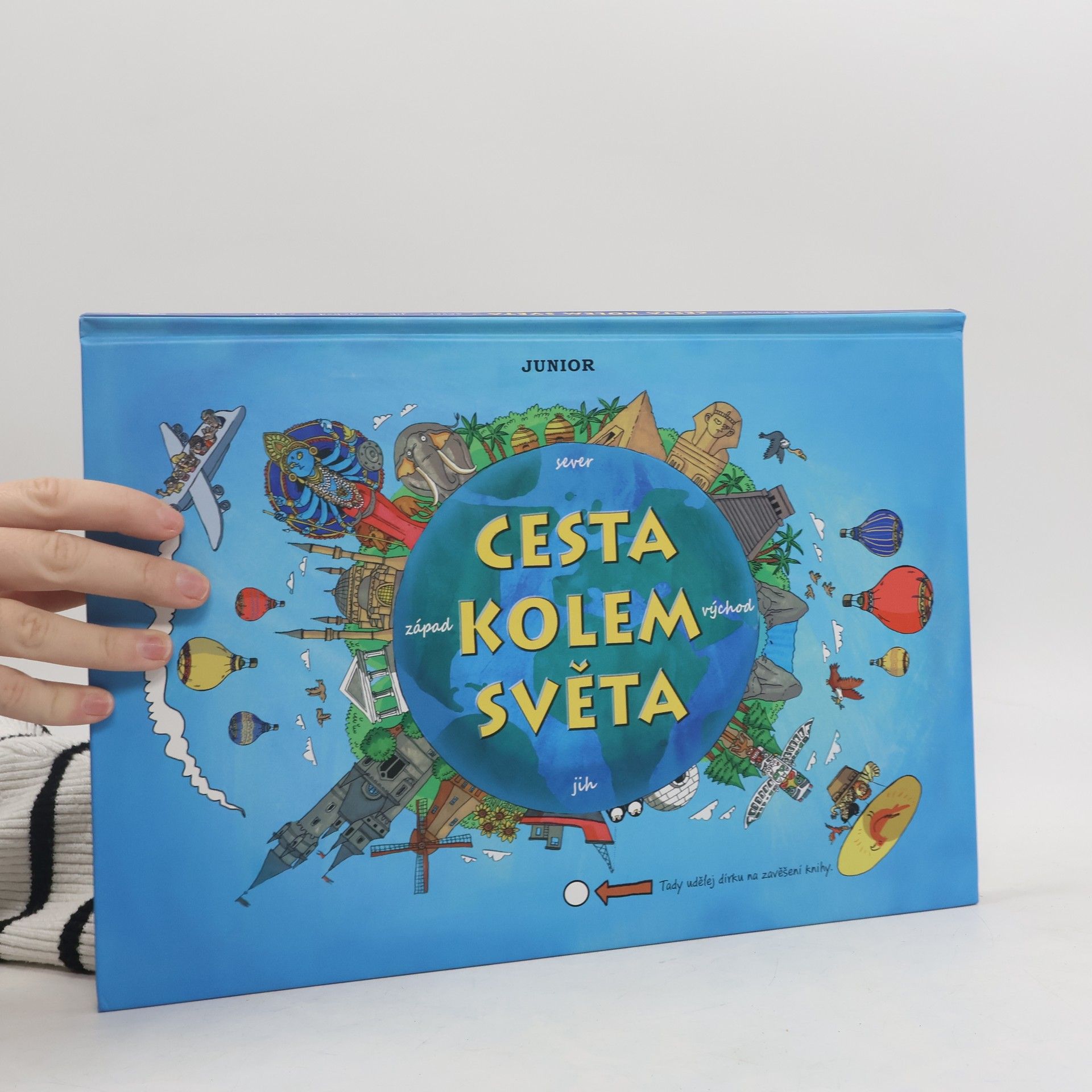 Nikola Kucharska Cesta kolem světa