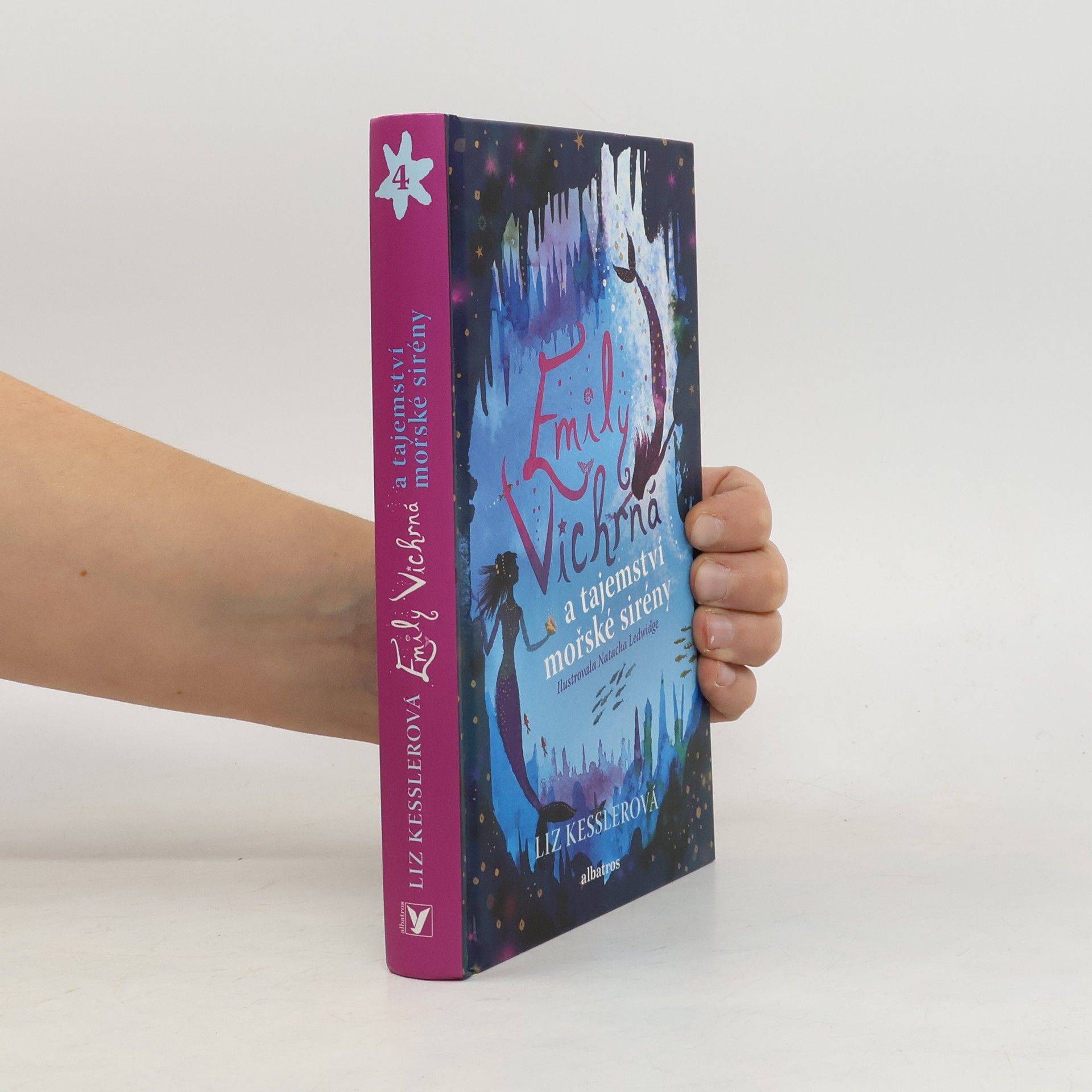 Liz Kessler Emily Vichrná a tajemství mořské sirény