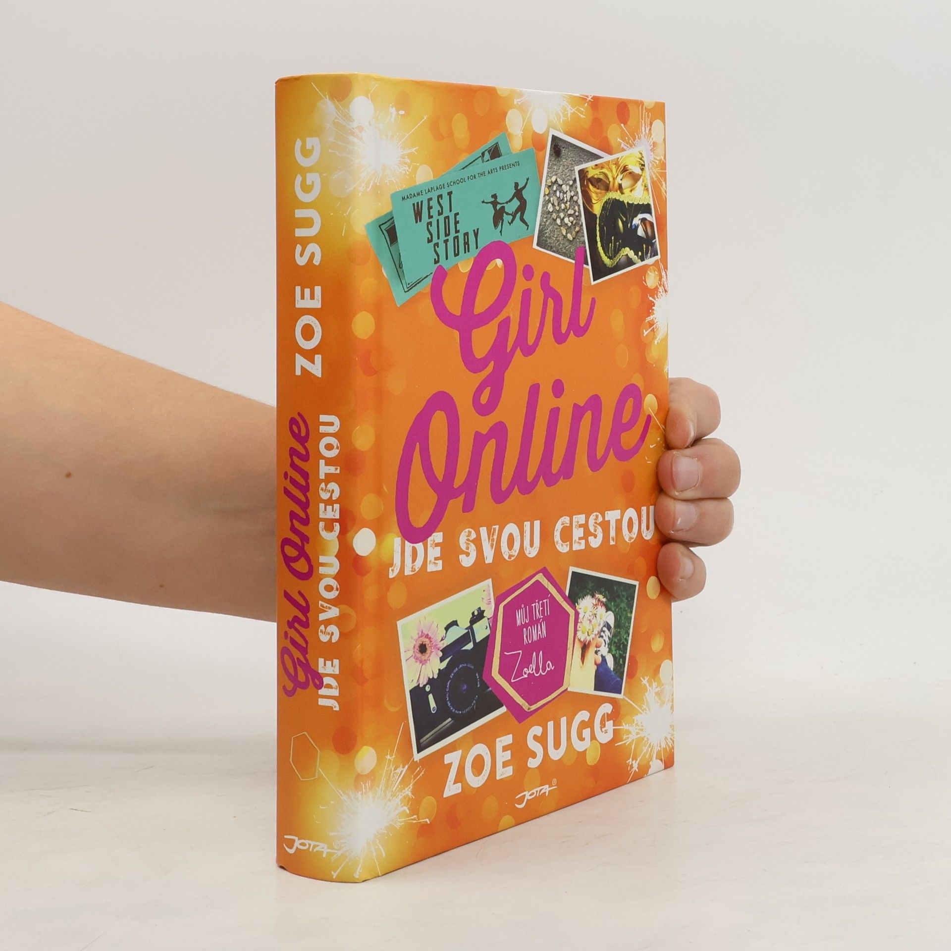 Zoe Sugg Girl online jde svou cestou