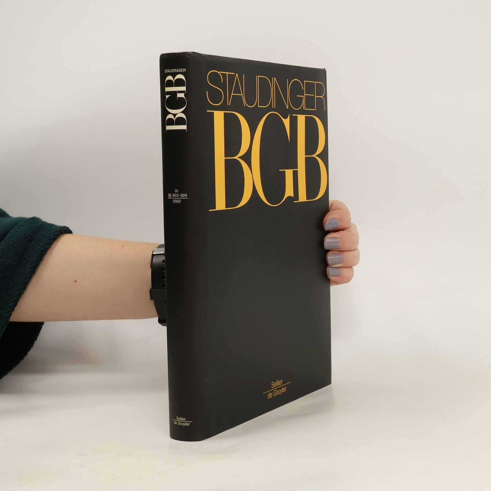 Hans Hermann Seiler J. von Staudingers Kommentar zum Bürgerlichen Gesetzbuch mit Einführungsgesetz und Nebengesetzen