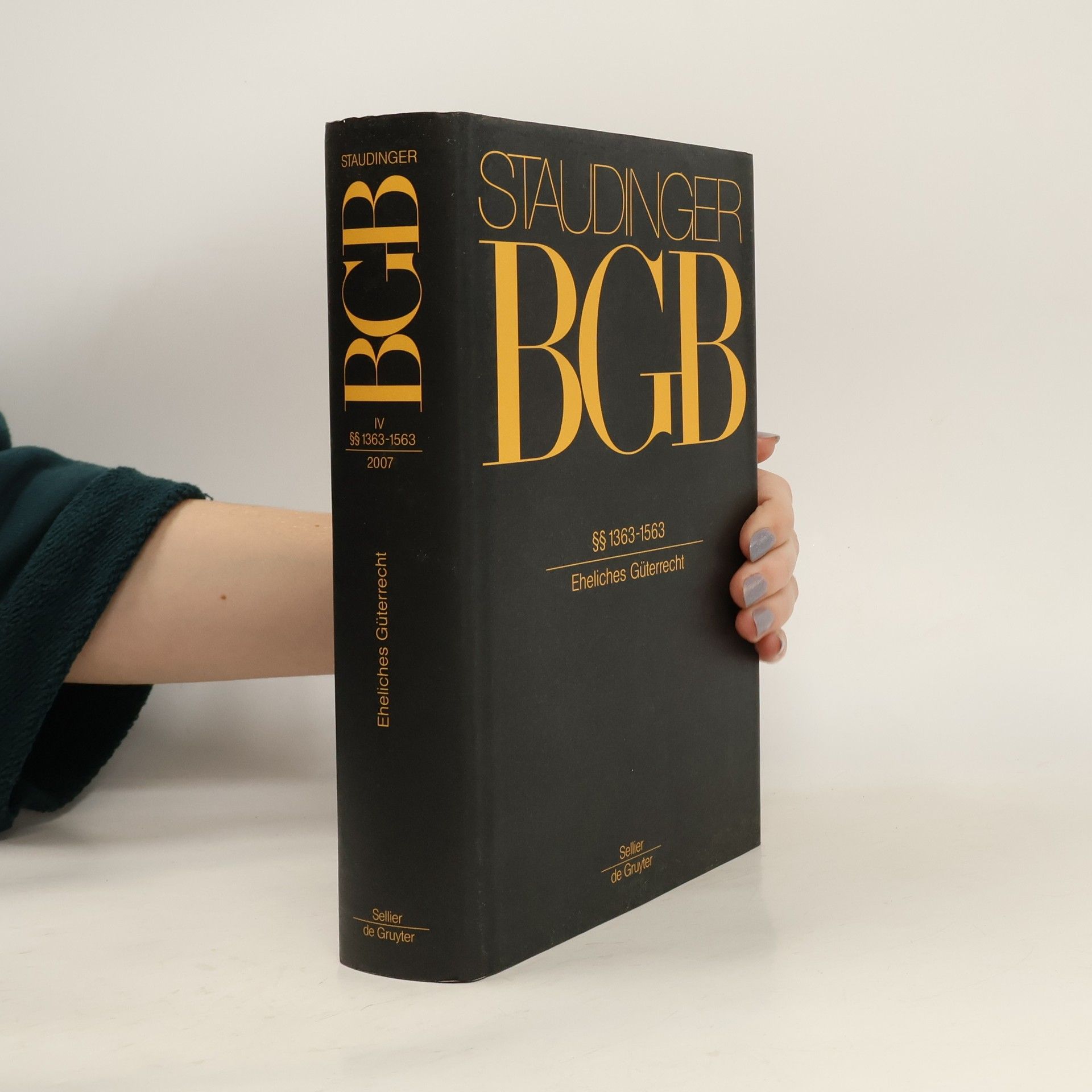 J. von Staudingers Kommentar zum Bürgerlichen Gesetzbuch mit Einführungsgesetz und Nebengesetzen