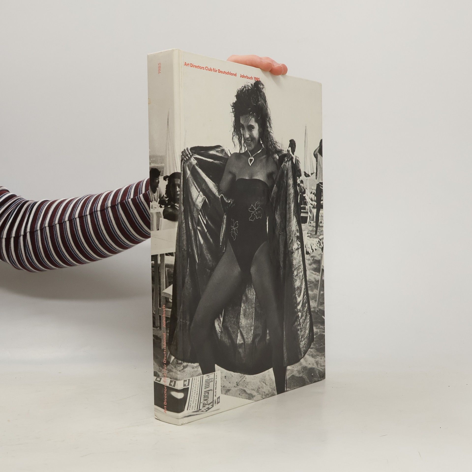 Auteurscollectief Jahrbuch 1985