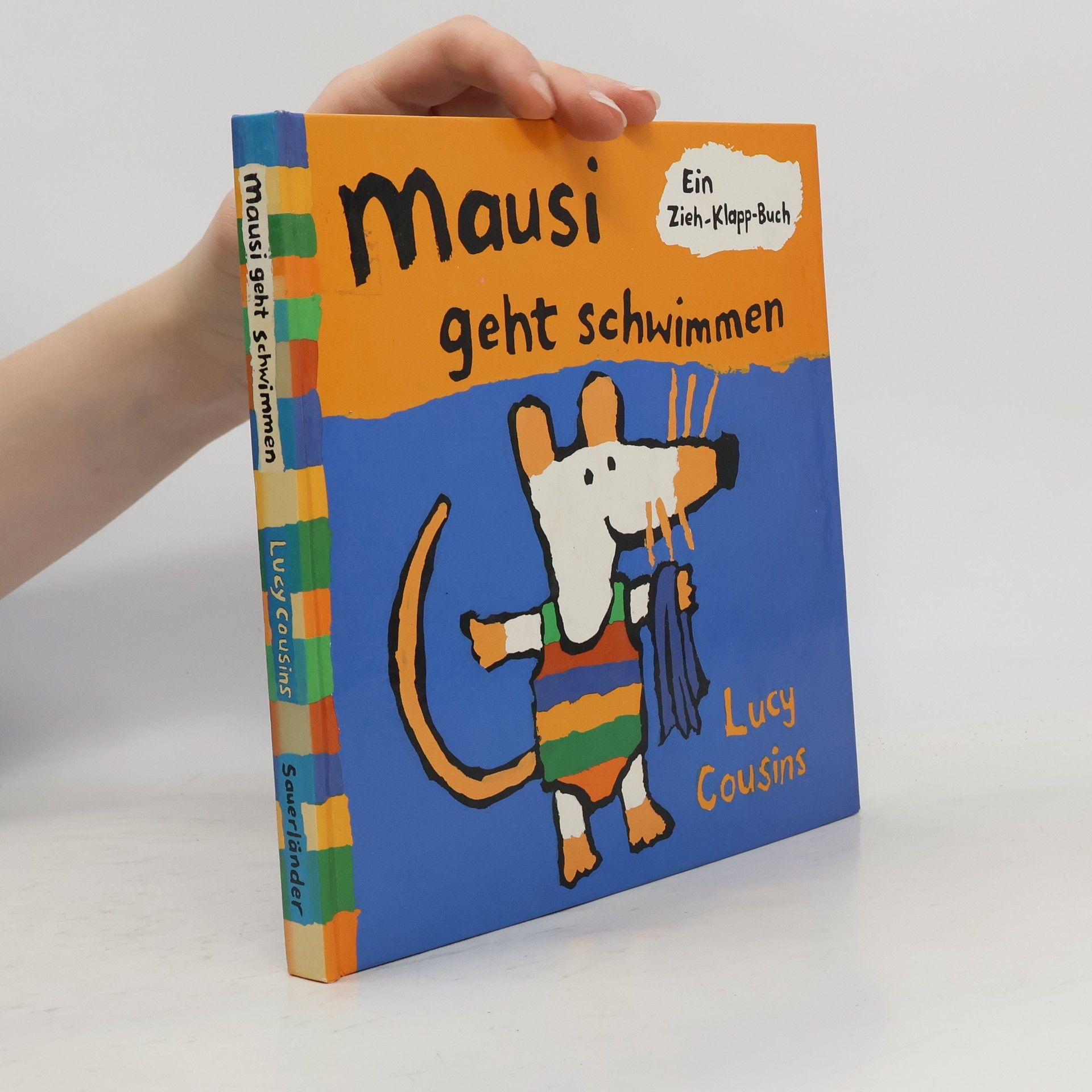Lucy Cousins Mausi geht schwimmen. Ein Zieh-Klapp-Buch.