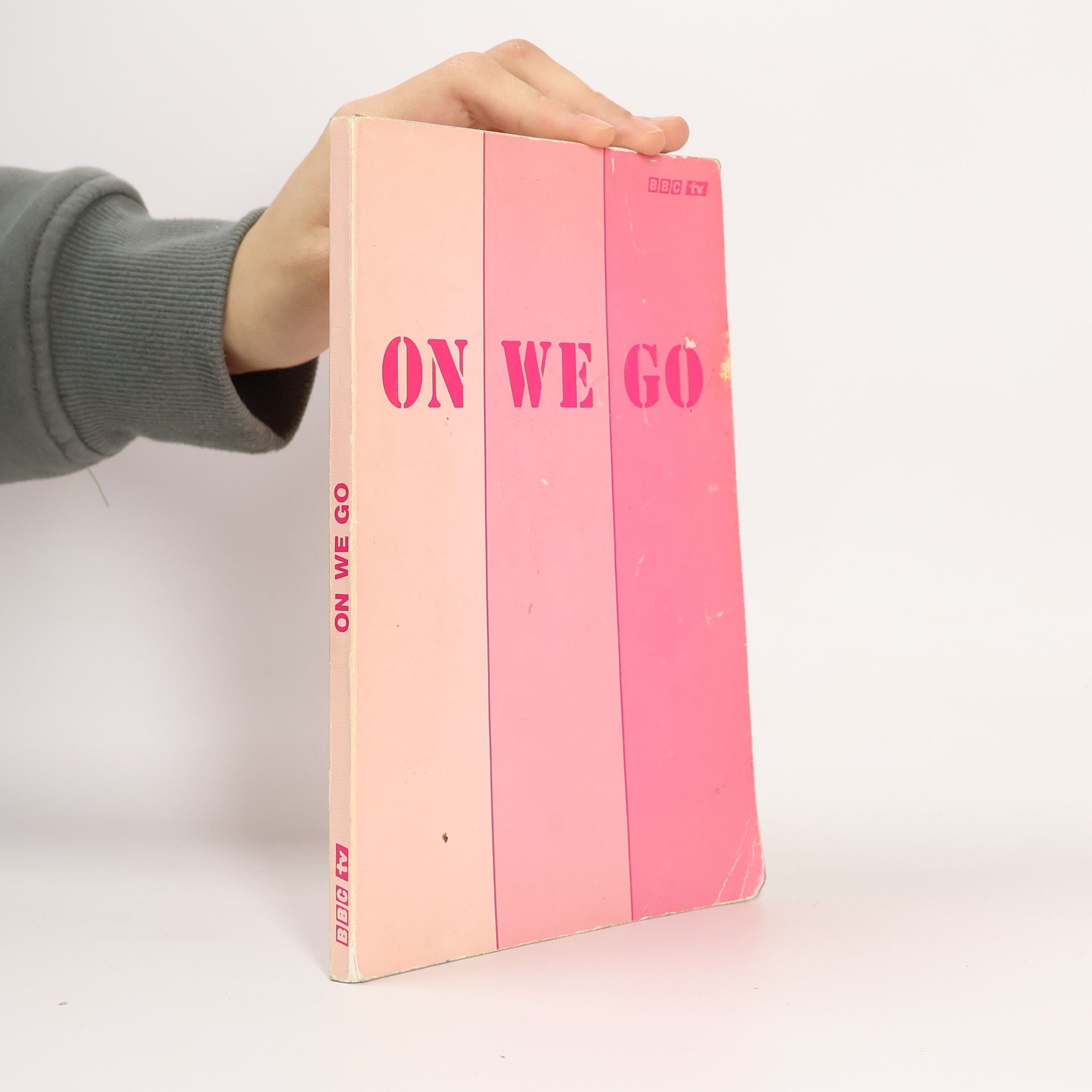 Autores varios On We Go