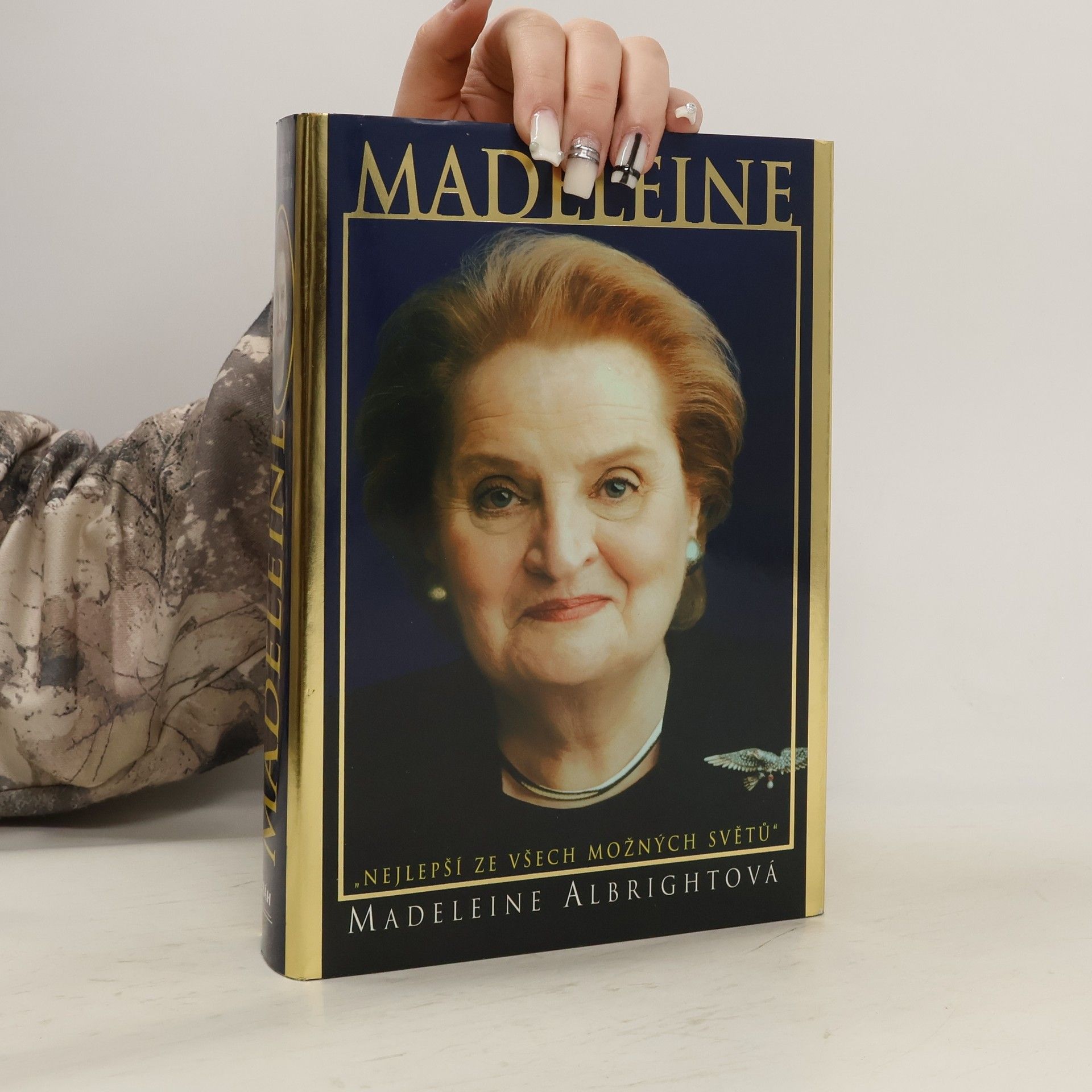Madeleine. "Nejlepší ze všech možných světů"