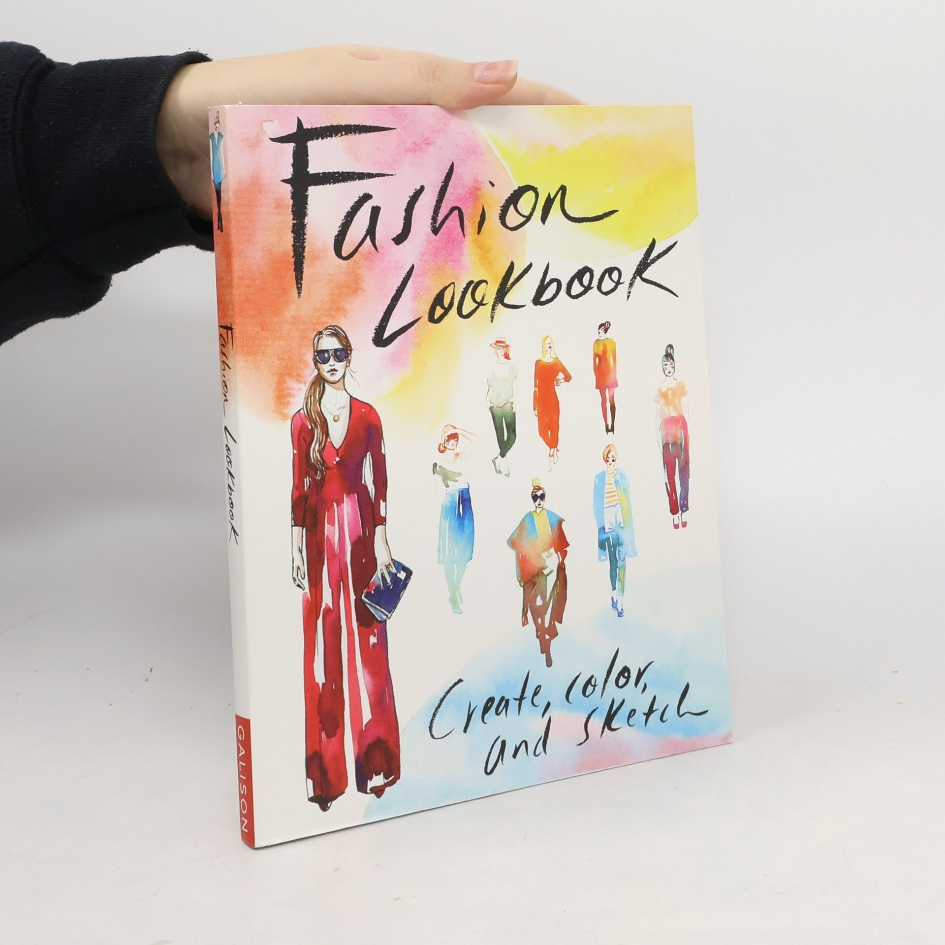 Fashion Lookbook: Create, Color, and Sketch