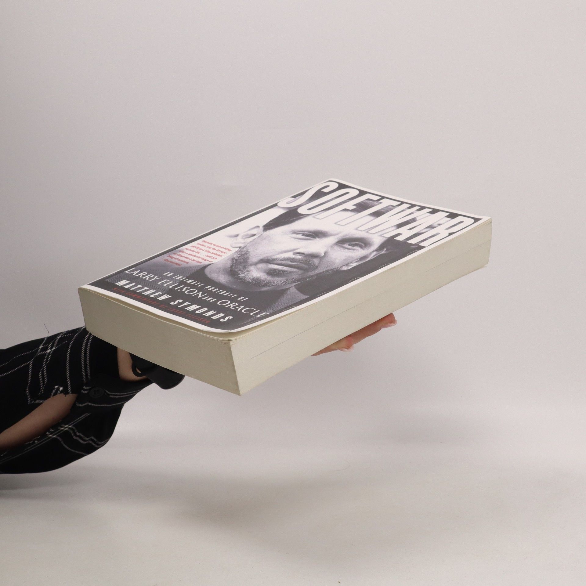 Matthew Symonds Softwar. An intimate portrait of Larry Ellison and Oracle