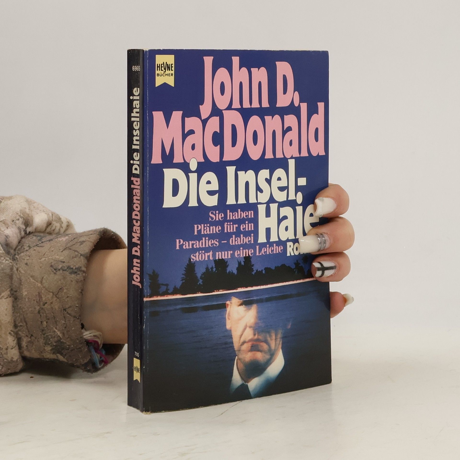 John D. MacDonald Die Inselhaie. Roman.