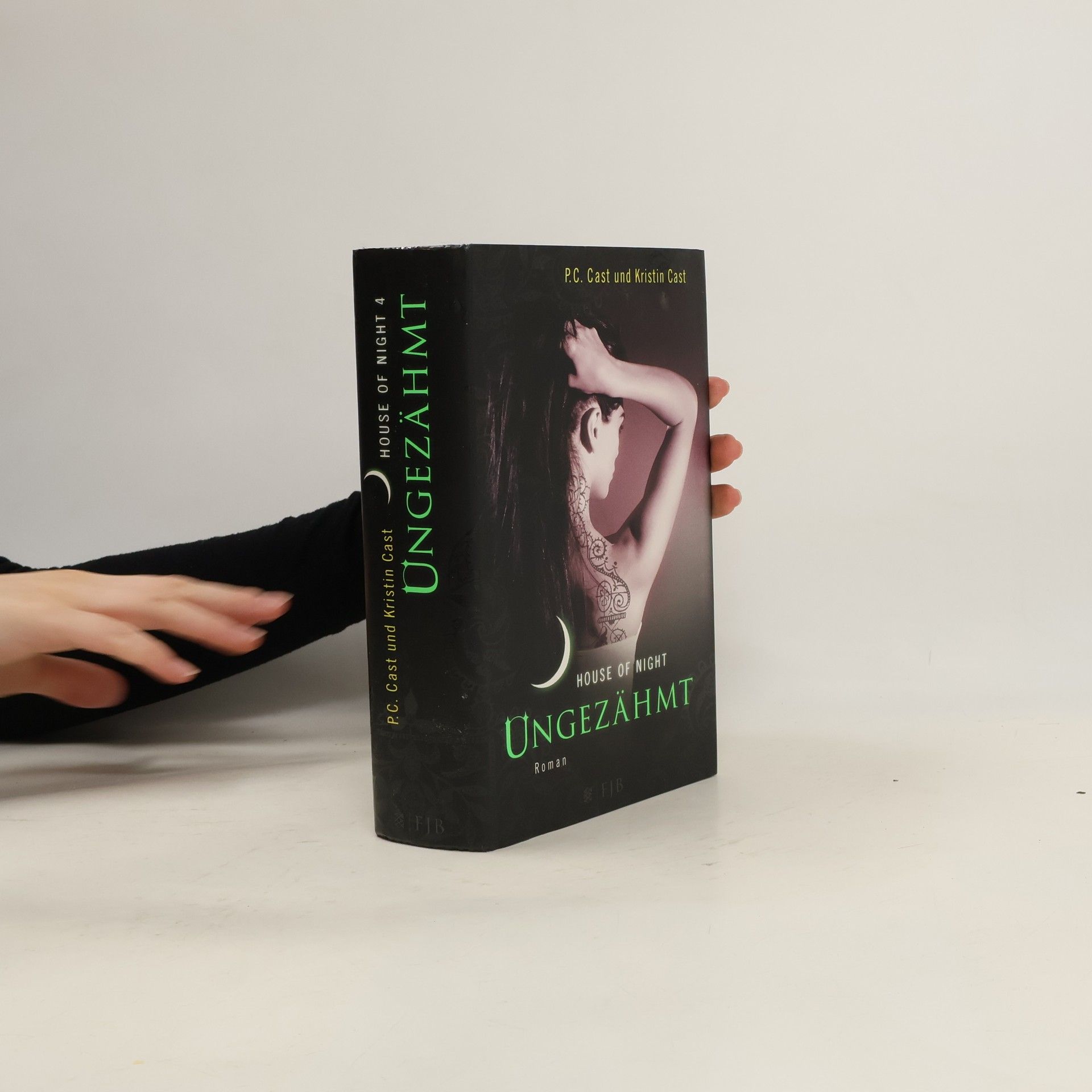 Phyllis Christine Cast House of Night 4. Ungezähmt