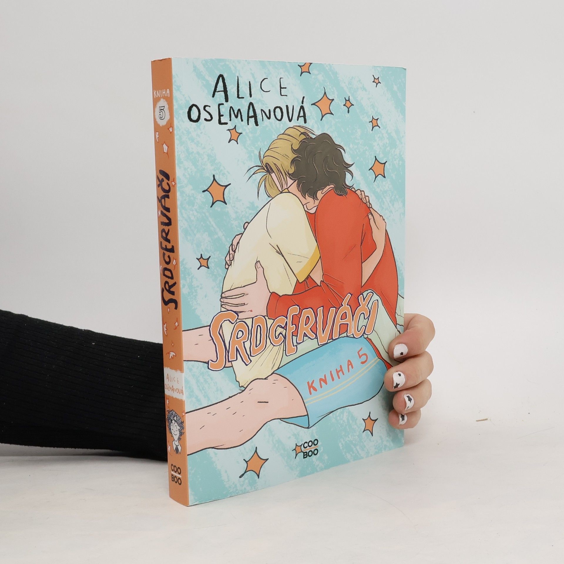 Alice Oseman Srdcerváči. Kniha 5